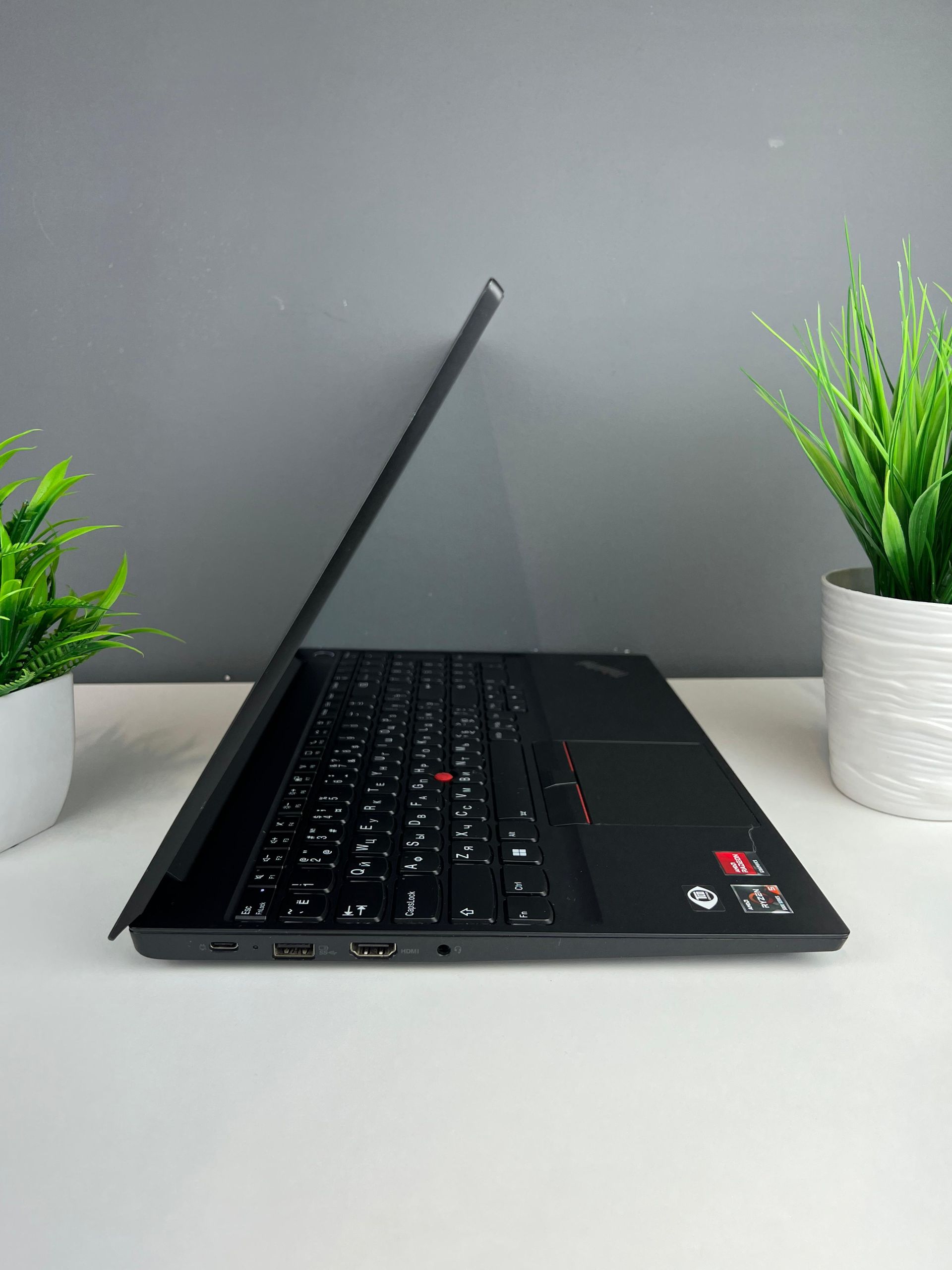 Ноутбук Lenovo ryzen 5 (5-е поколение) 2023 (6 ядер / 12 потоков) AMD Ryzen 5 5-поколение ядер 16 GB 500 GB 15 дюймов