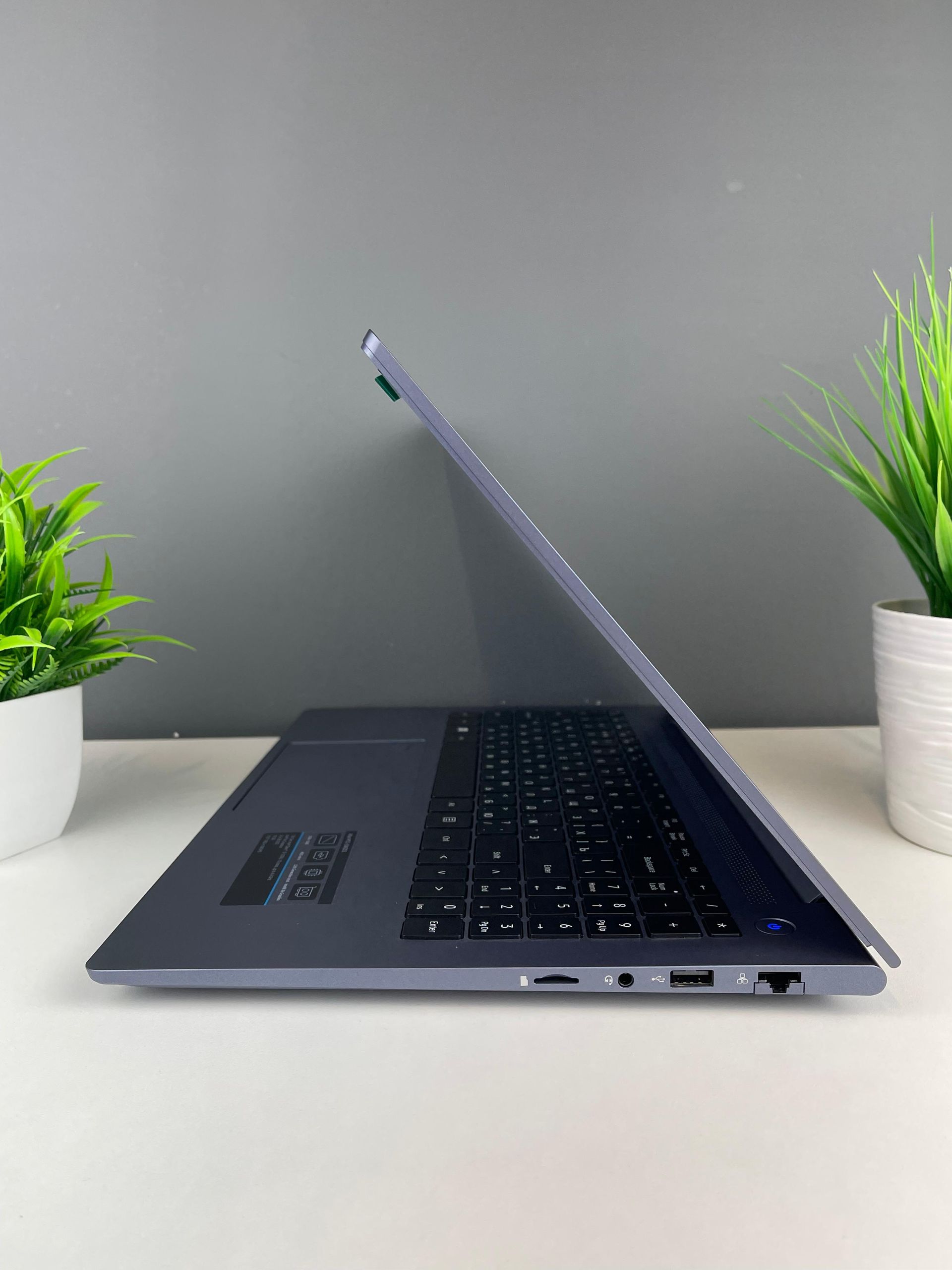 DEXP Core i5/12 пок