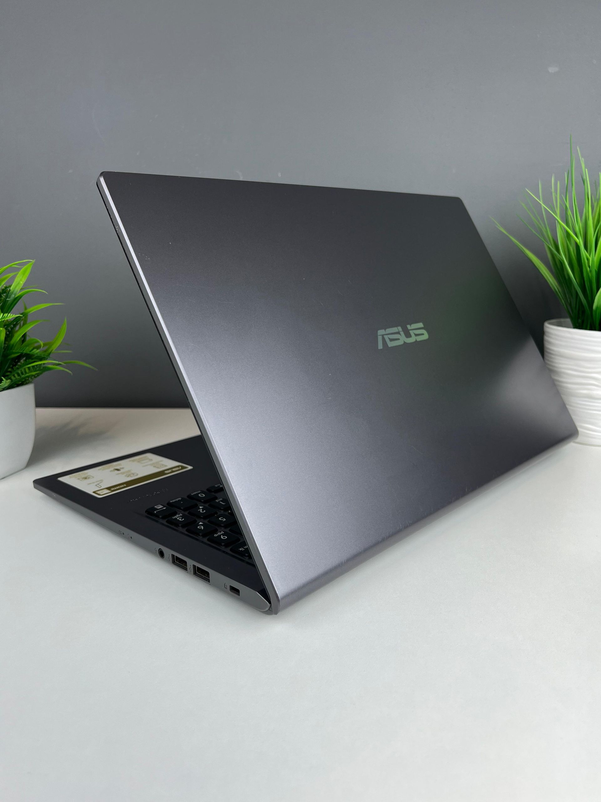 Ноутбук Asus core i3/11-пок  Intel Core i3  11-поколение  ядер 8 GB 256 GB 15 дюймов
