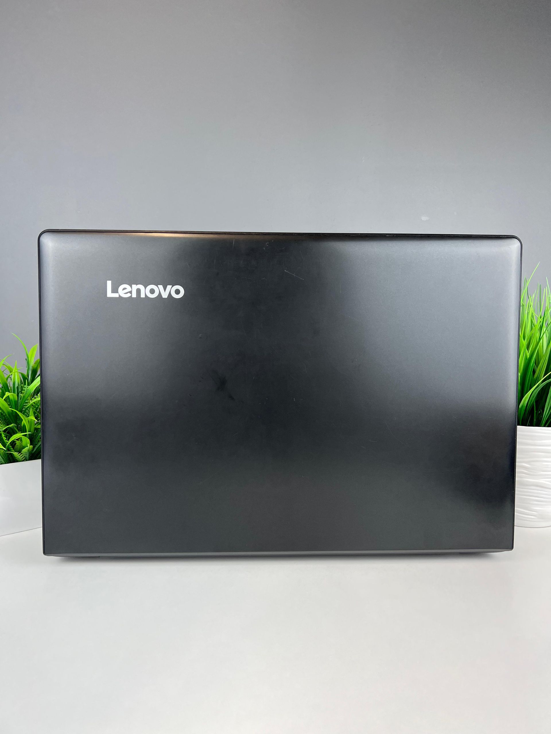 Ноутбук Lenovo core i7/6 пок  Intel Core i7  6-поколение  ядер 4 GB 15 дюймов
