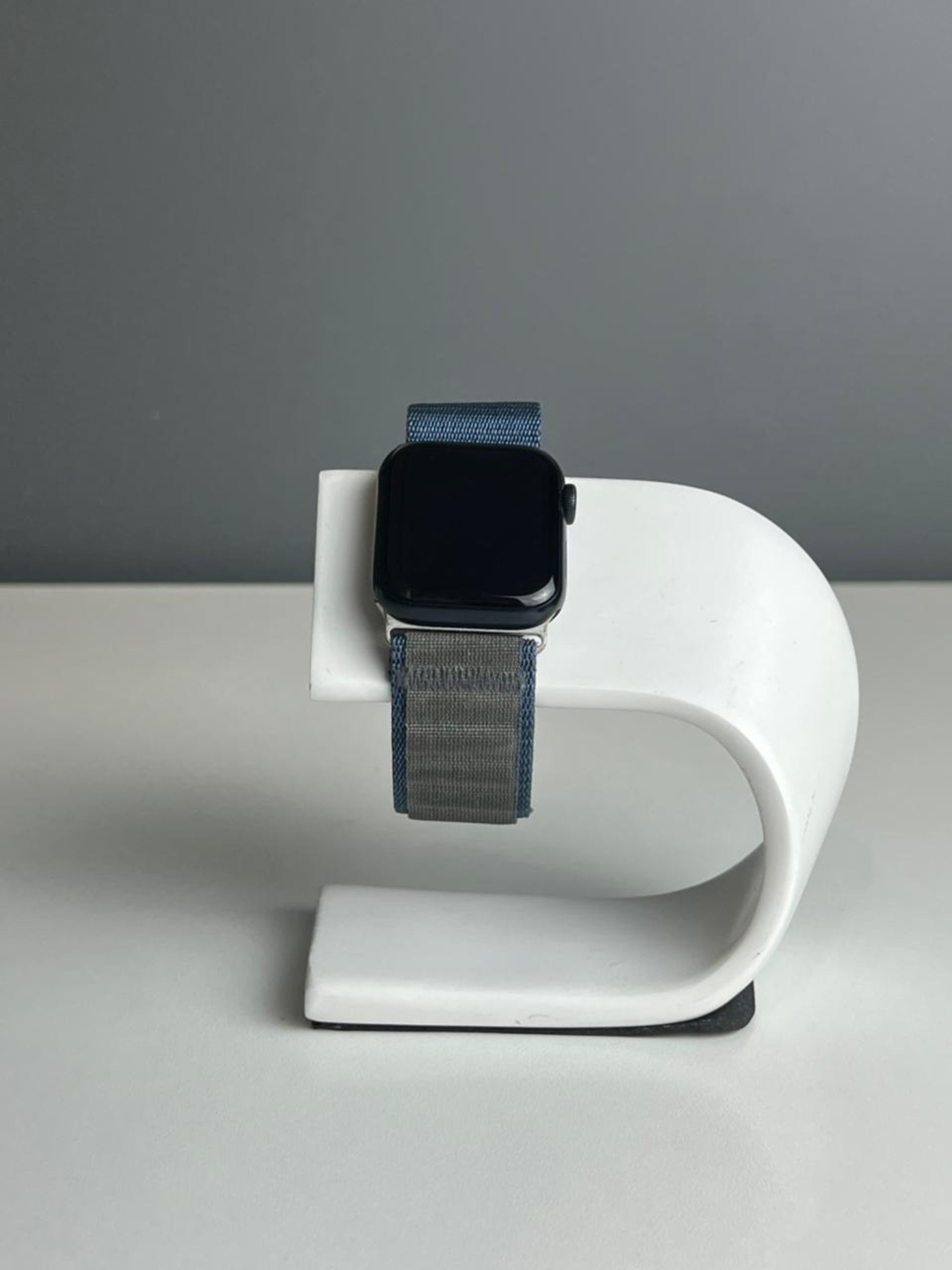 Apple Watch SE 40 мм (2е поколение)