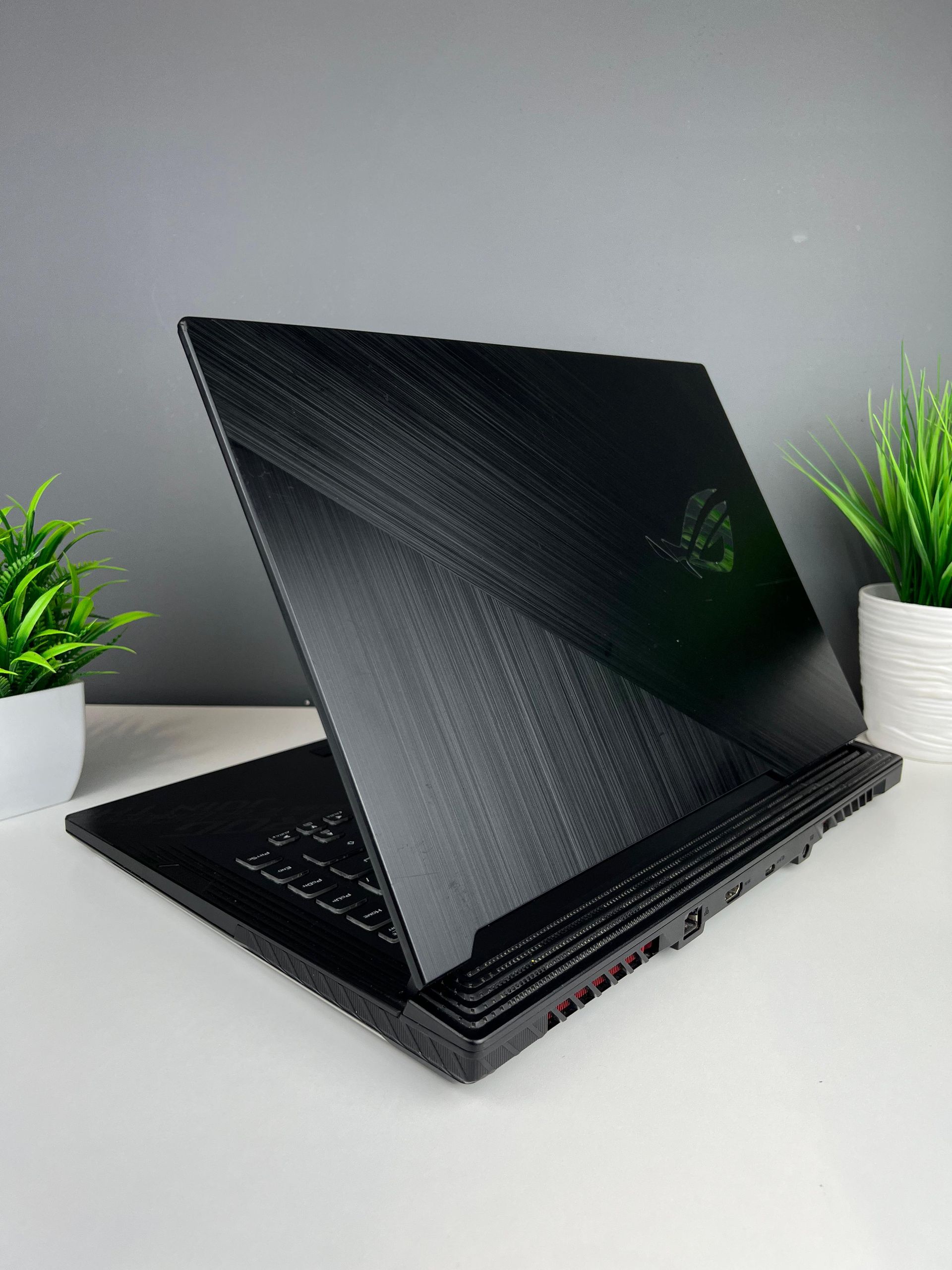 Ноутбук Acer Игровой  Intel Core i5  10-поколение  ядер 8 GB 500 GB 15 дюймов