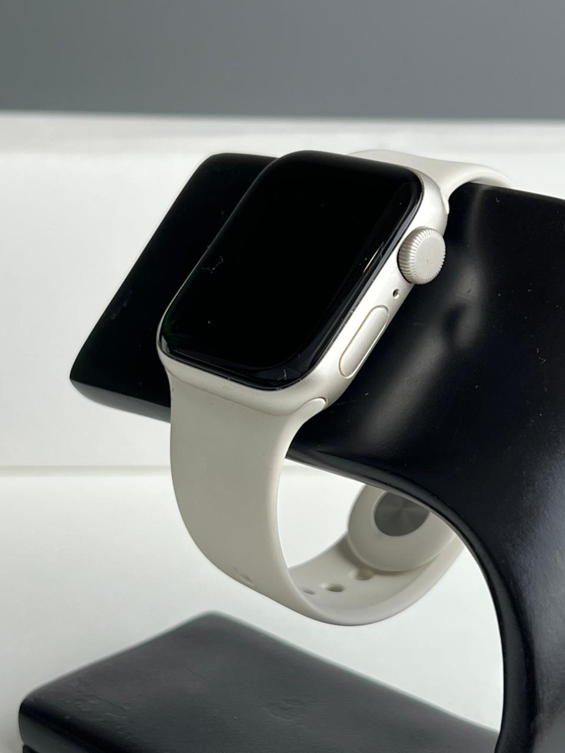 Apple Watch SE 40 мм (2е поколение)