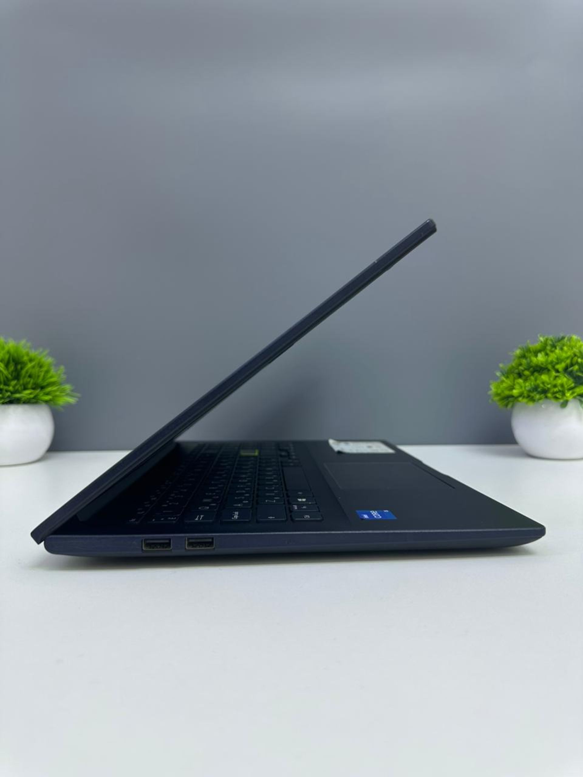 Ноутбук ASUS Asus Core i5/11 пок