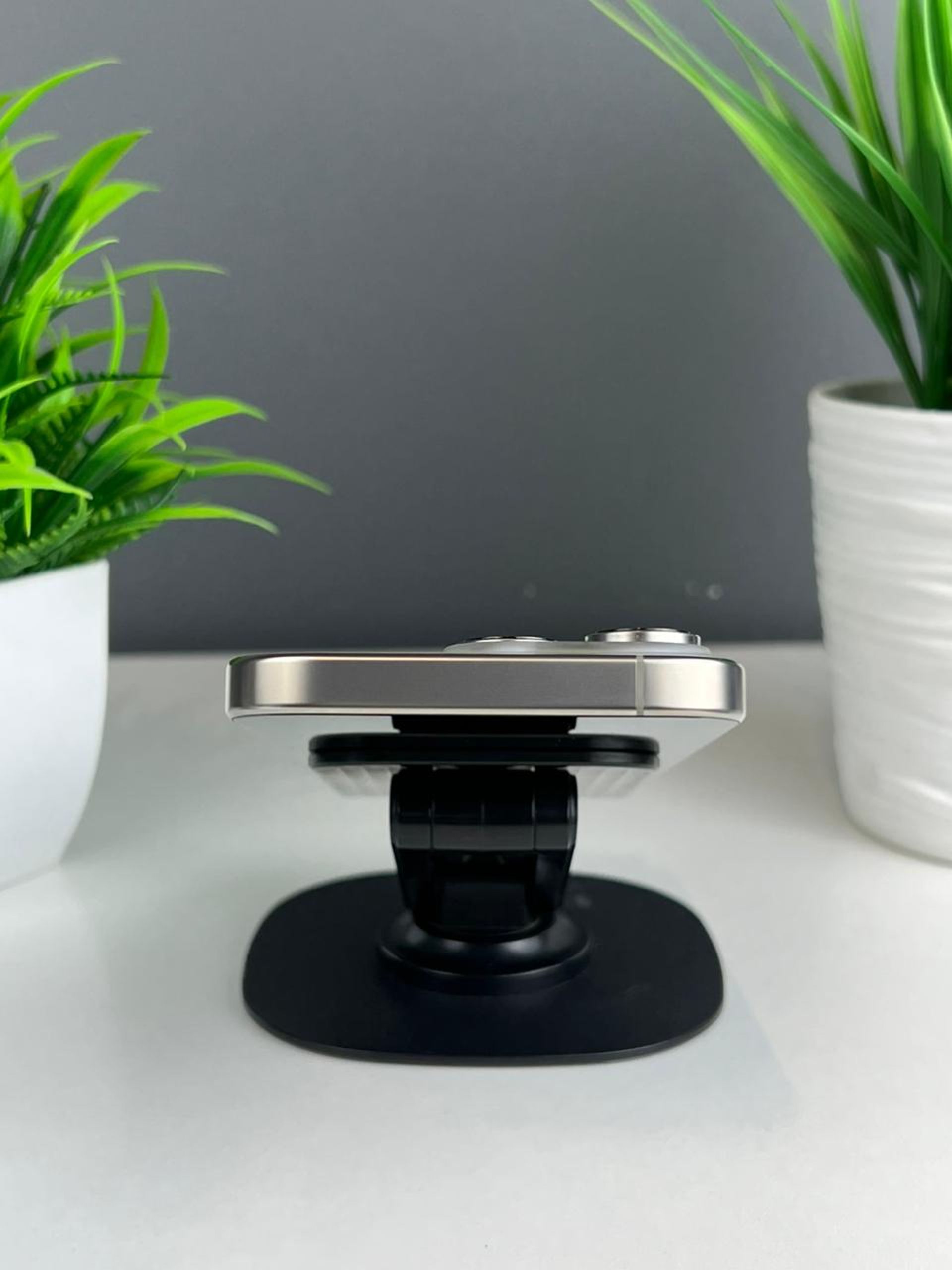 Apple iPhone 16 Pro 1024Gb