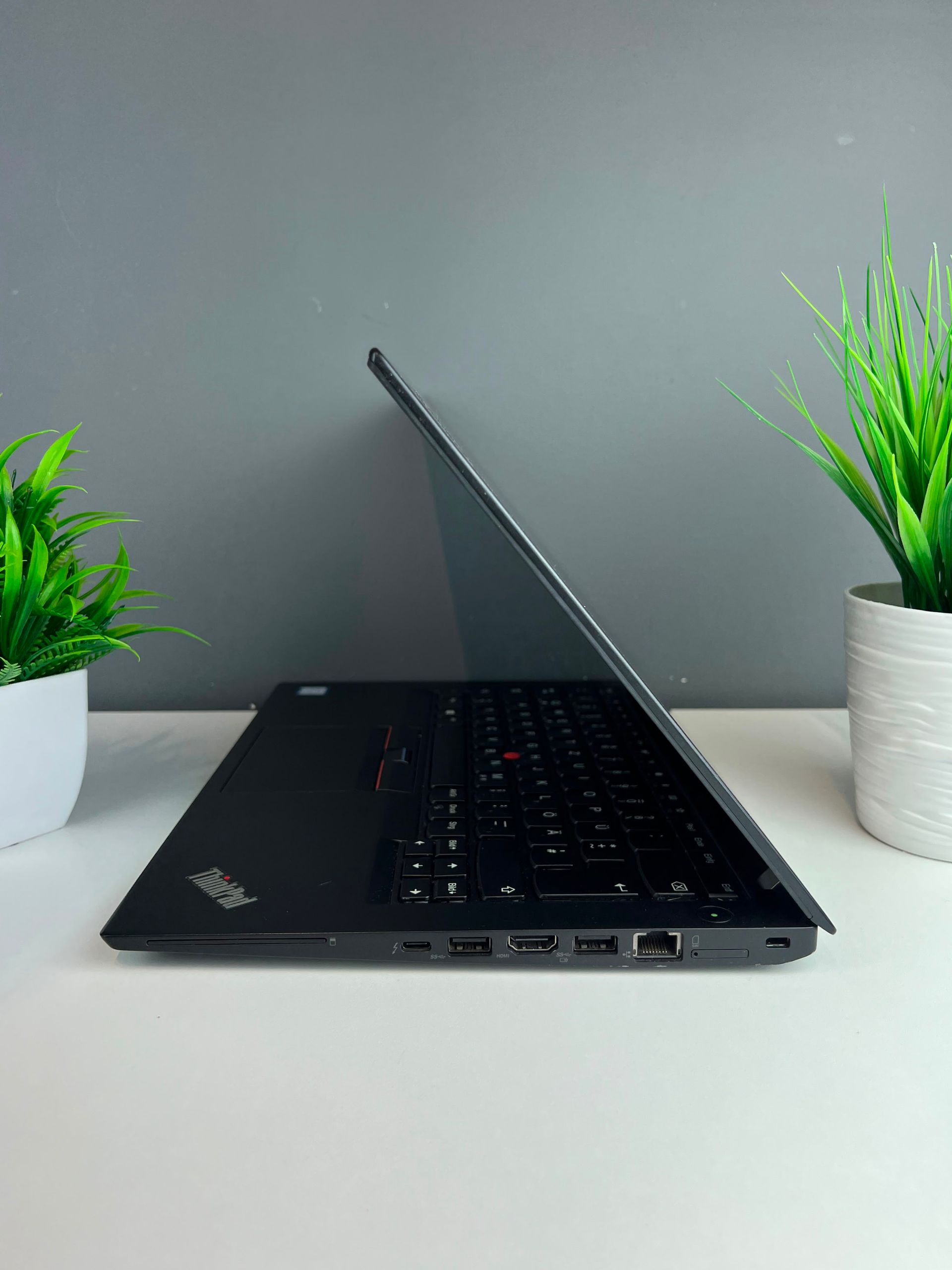 Ноутбук Lenovo core i5/7 пок  Intel Core i5  7-поколение  ядер 16 GB 256 GB 14 дюймов