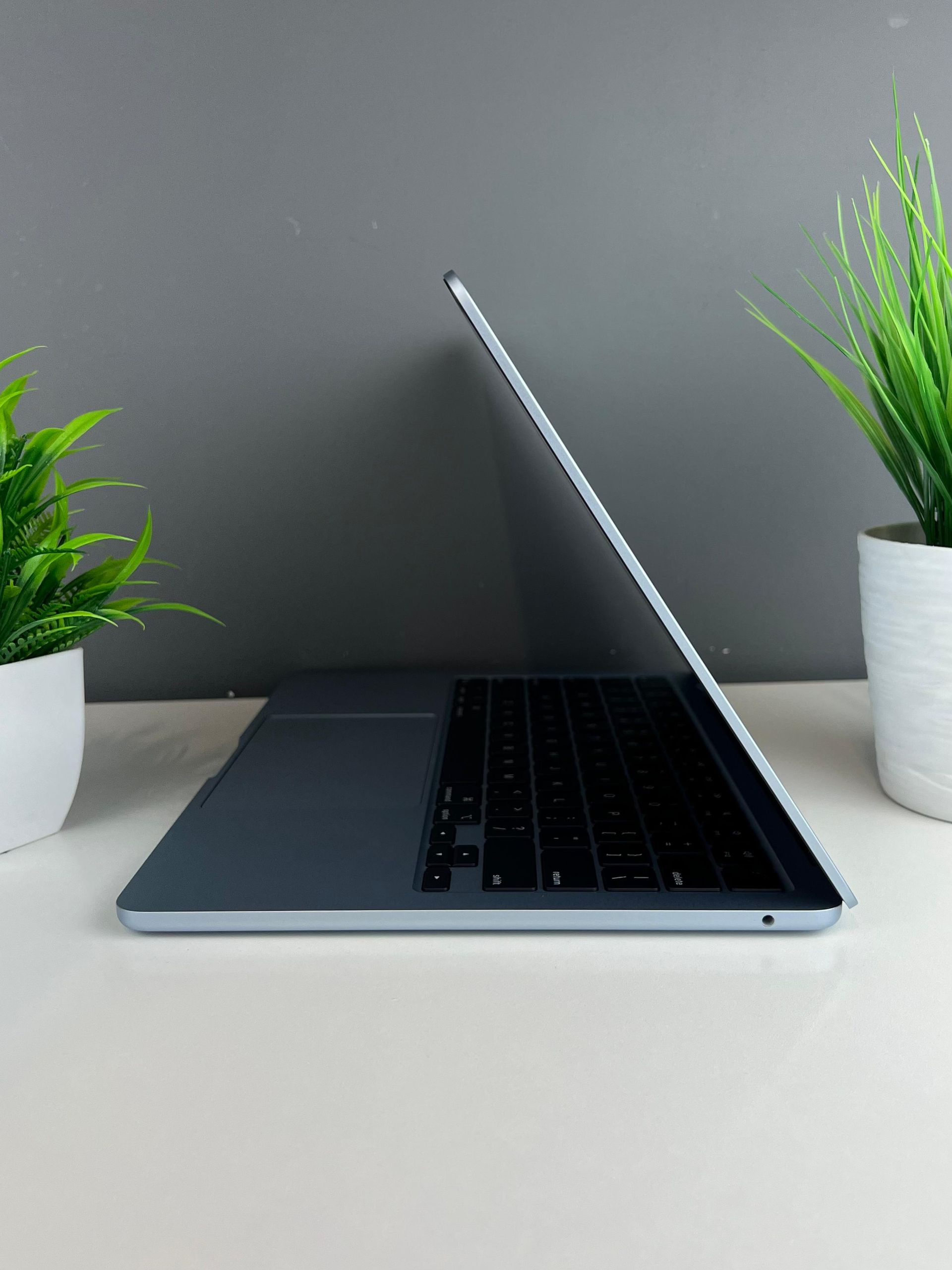 Ноутбук Apple macbook air 13 m4 Apple M4 ядер 16 GB 256 GB 13 дюймов