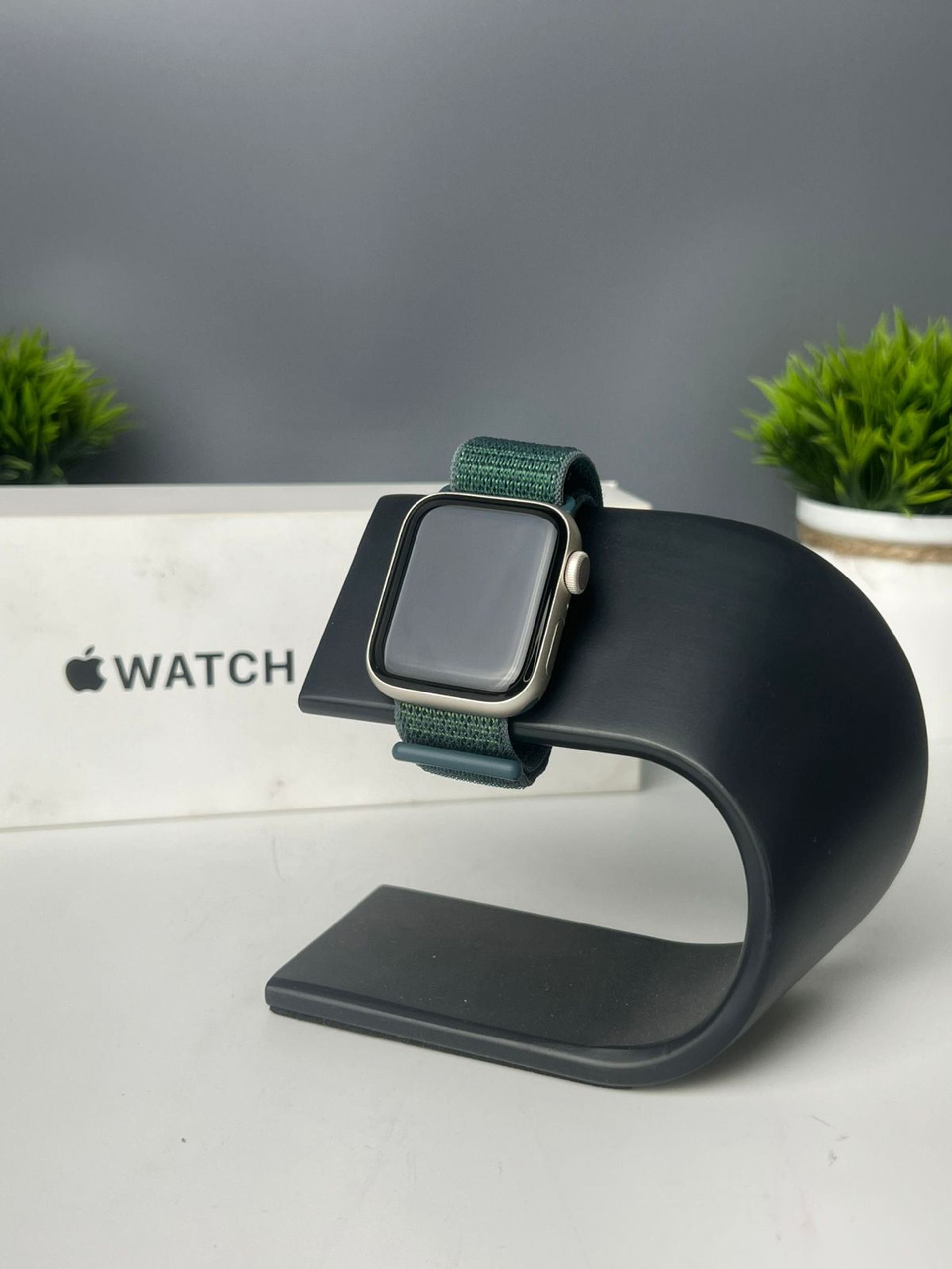 Apple Watch SE 40 мм (2е поколение)