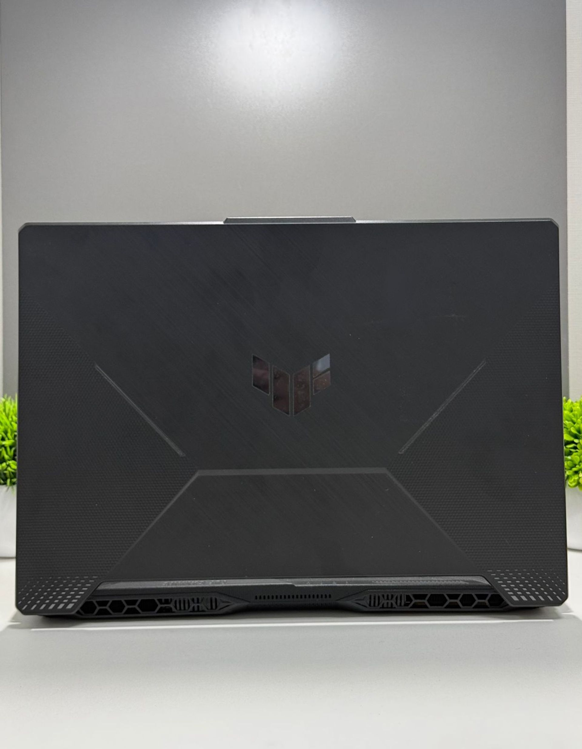 Ноутбук Asus Игровой  Intel Core i5  11-поколение  ядер 16 GB 500 GB 15 дюймов