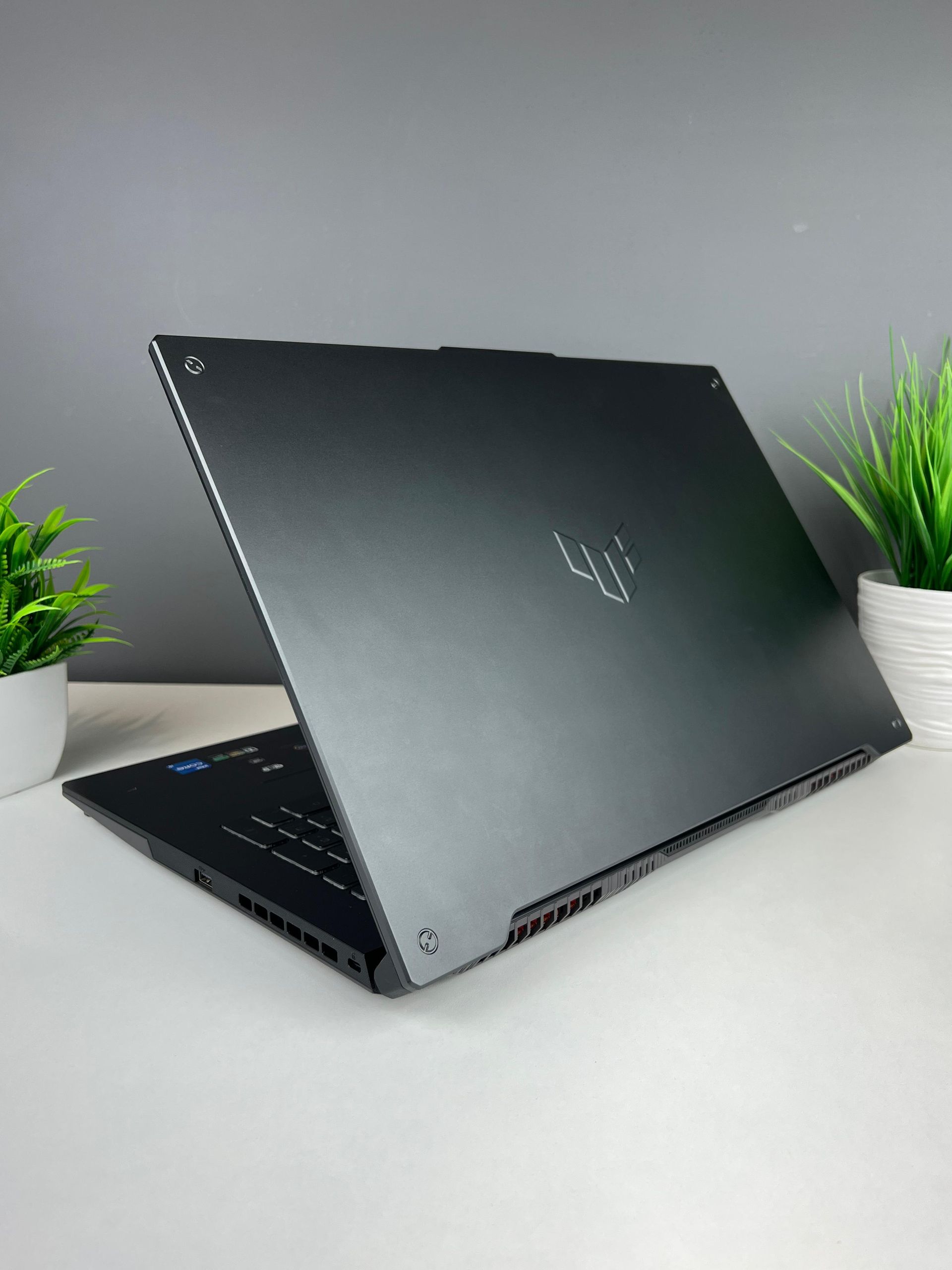 Ноутбук Asus tufgamingf17  Intel Core i5  12-поколение  ядер 16 GB 500 GB 15 дюймов