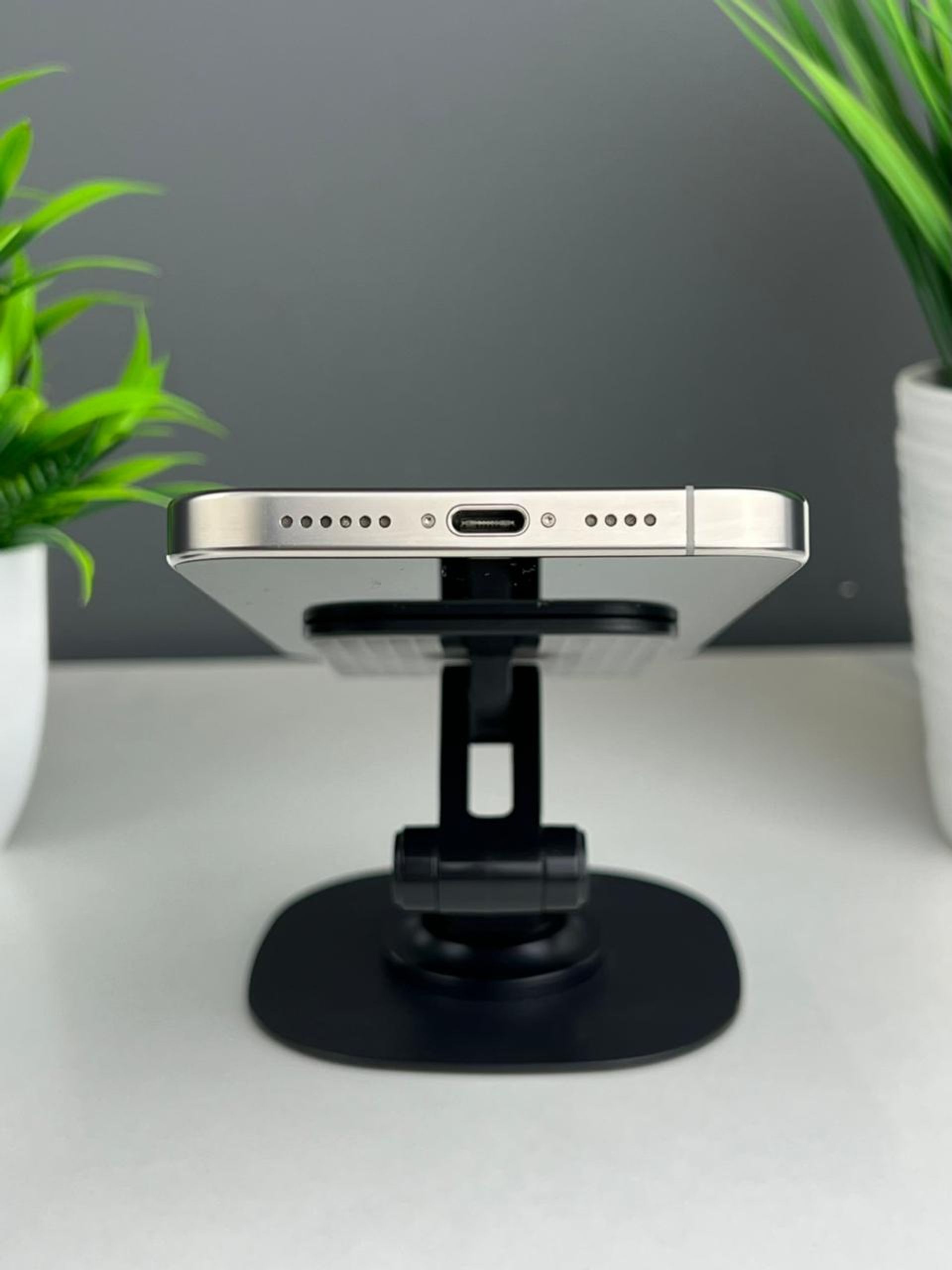 Apple iPhone 16 Pro Max 256GB - фото_4