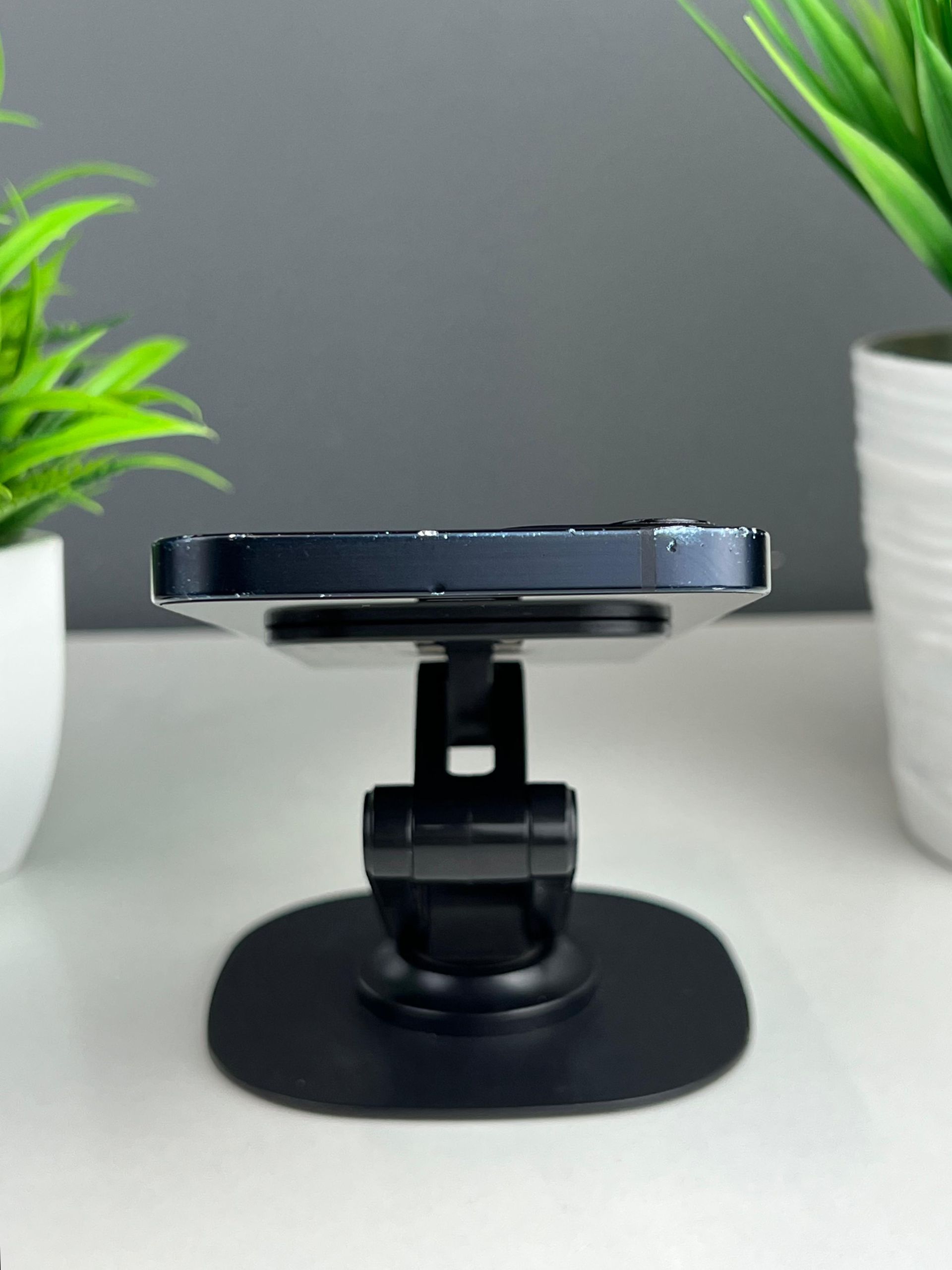 Apple iPhone 12 белый