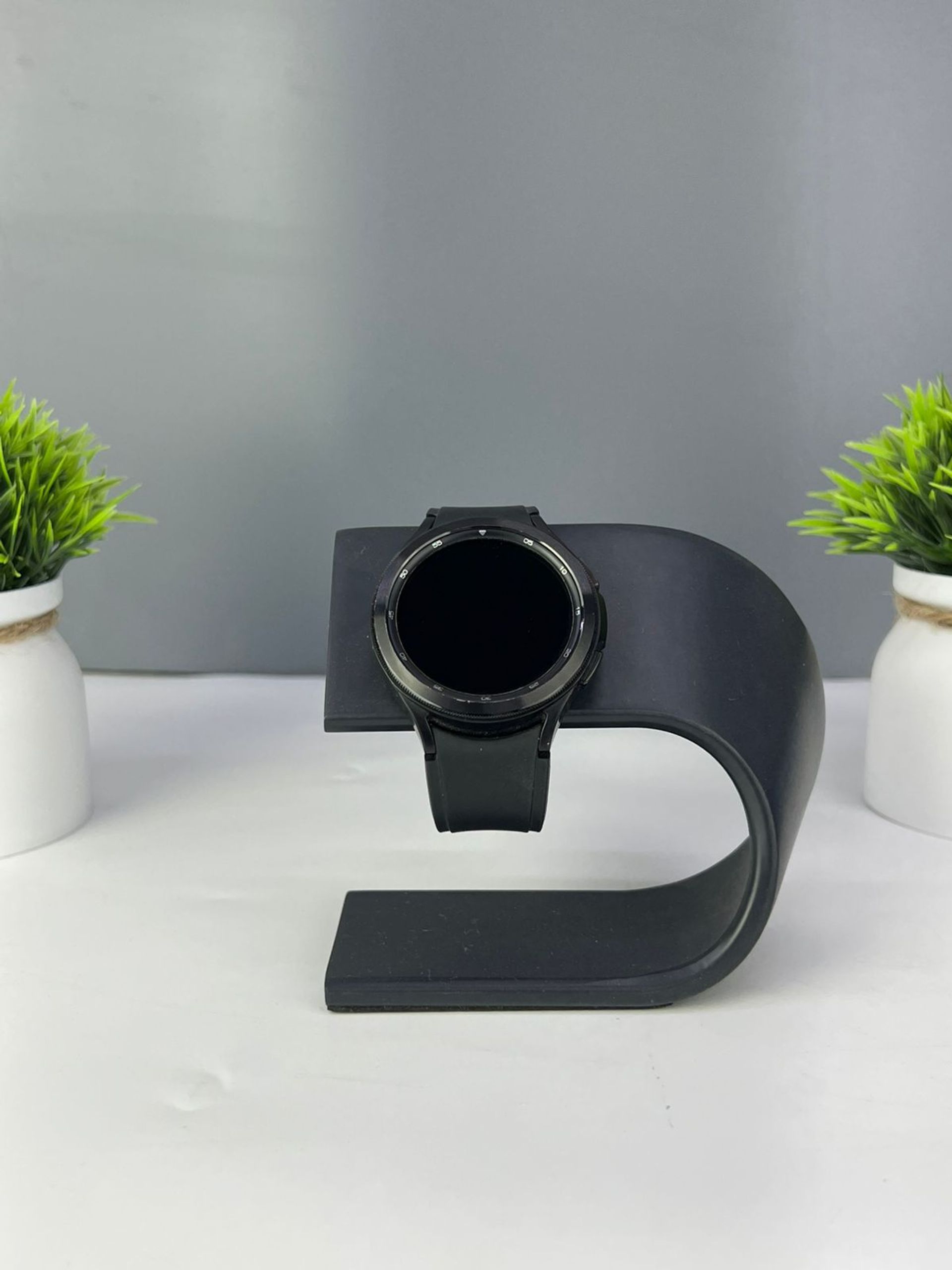 Samsung Series 4 Classic SM-R890 46mm