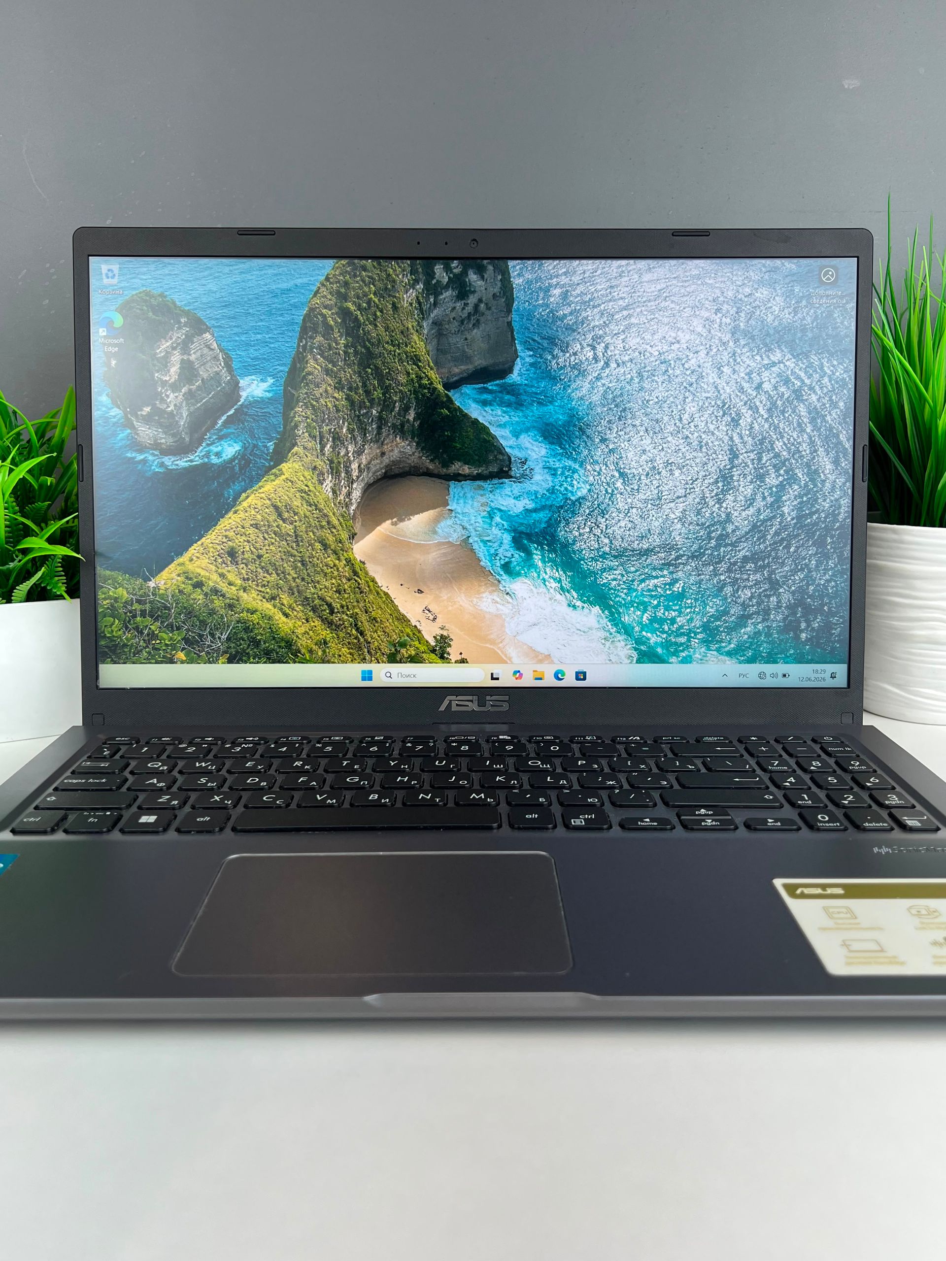 Ноутбук Asus core i3/11-пок  Intel Core i3  11-поколение  ядер 8 GB 15.4 дюймов
