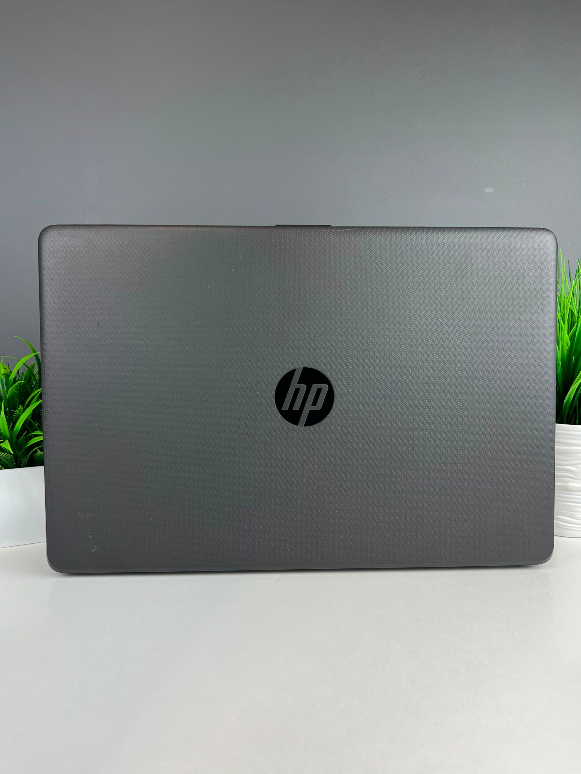 Ноутбук Hp Для работы и учебы  Intel Core i3  6-поколение  ядер 4 GB 500 GB 14 дюймов