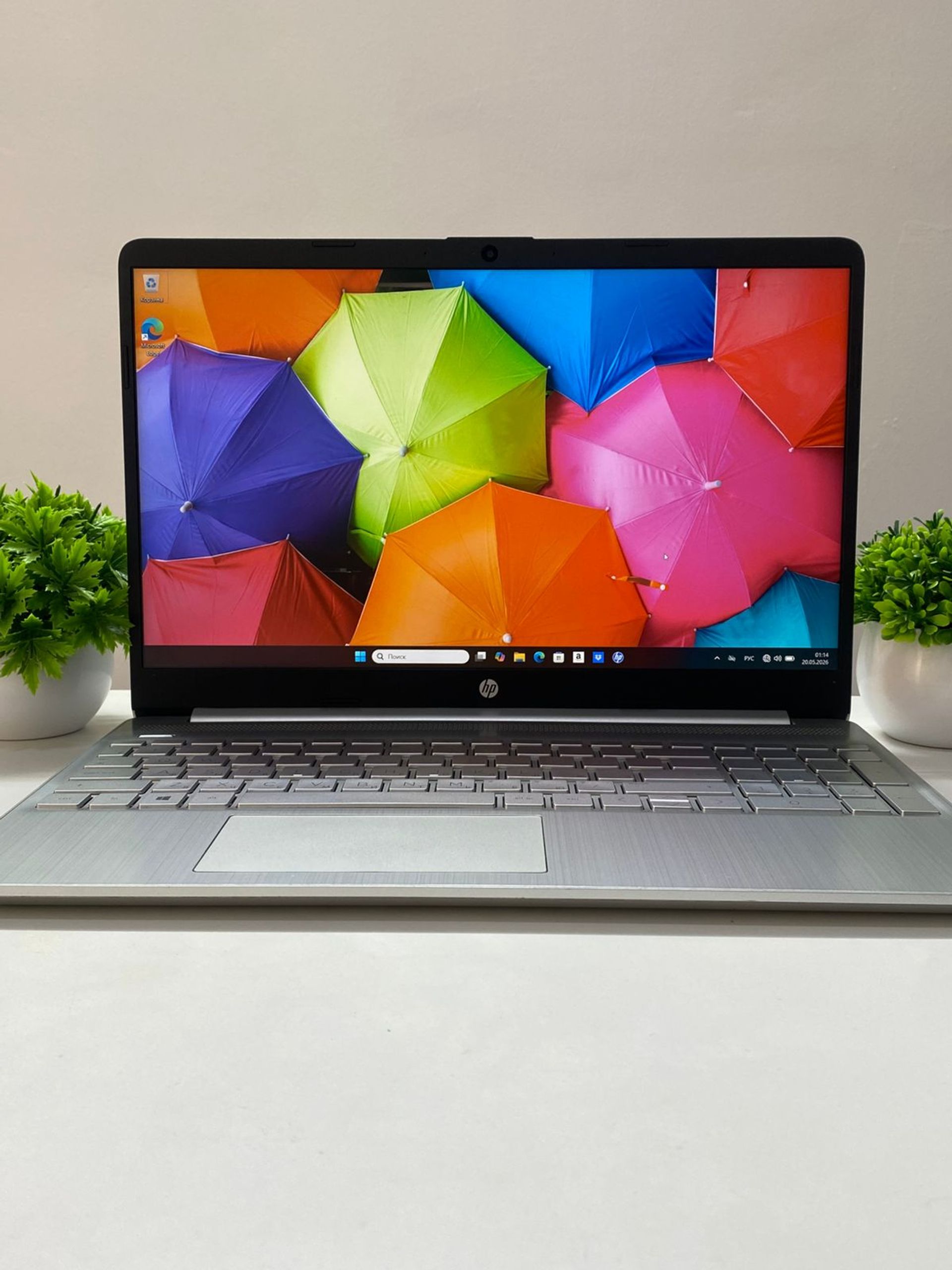 Ноутбук Hp core i3/11-пок  Intel Core i3  11-поколение  ядер 8 GB 500 GB 17 дюймов