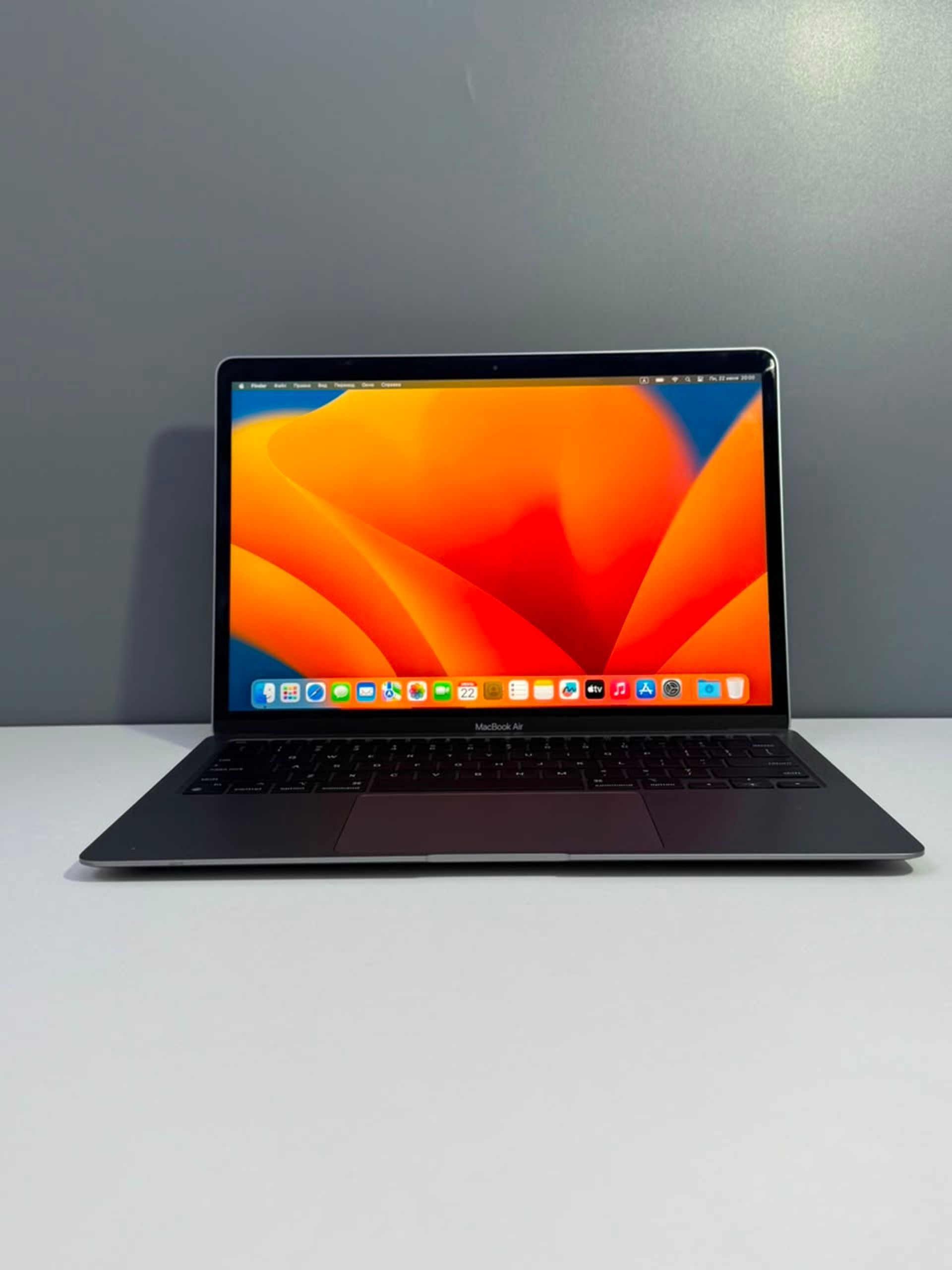 Ноутбук Apple MacBook Air Apple M1 ядер 8 GB 256 GB 13.3 дюймов