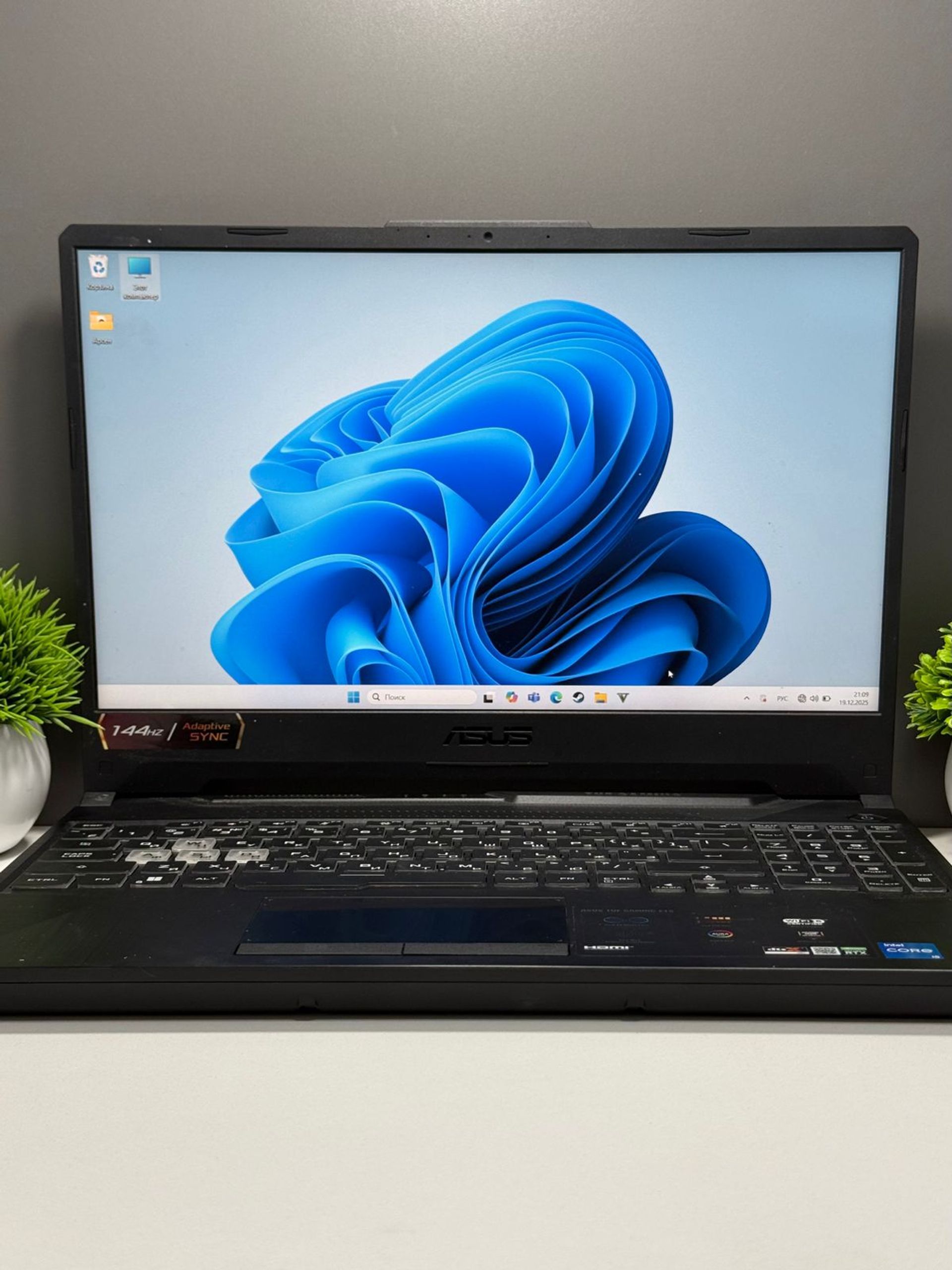 Ноутбук Asus Игровой  Intel Core i5  11-поколение  ядер 16 GB 500 GB 15 дюймов