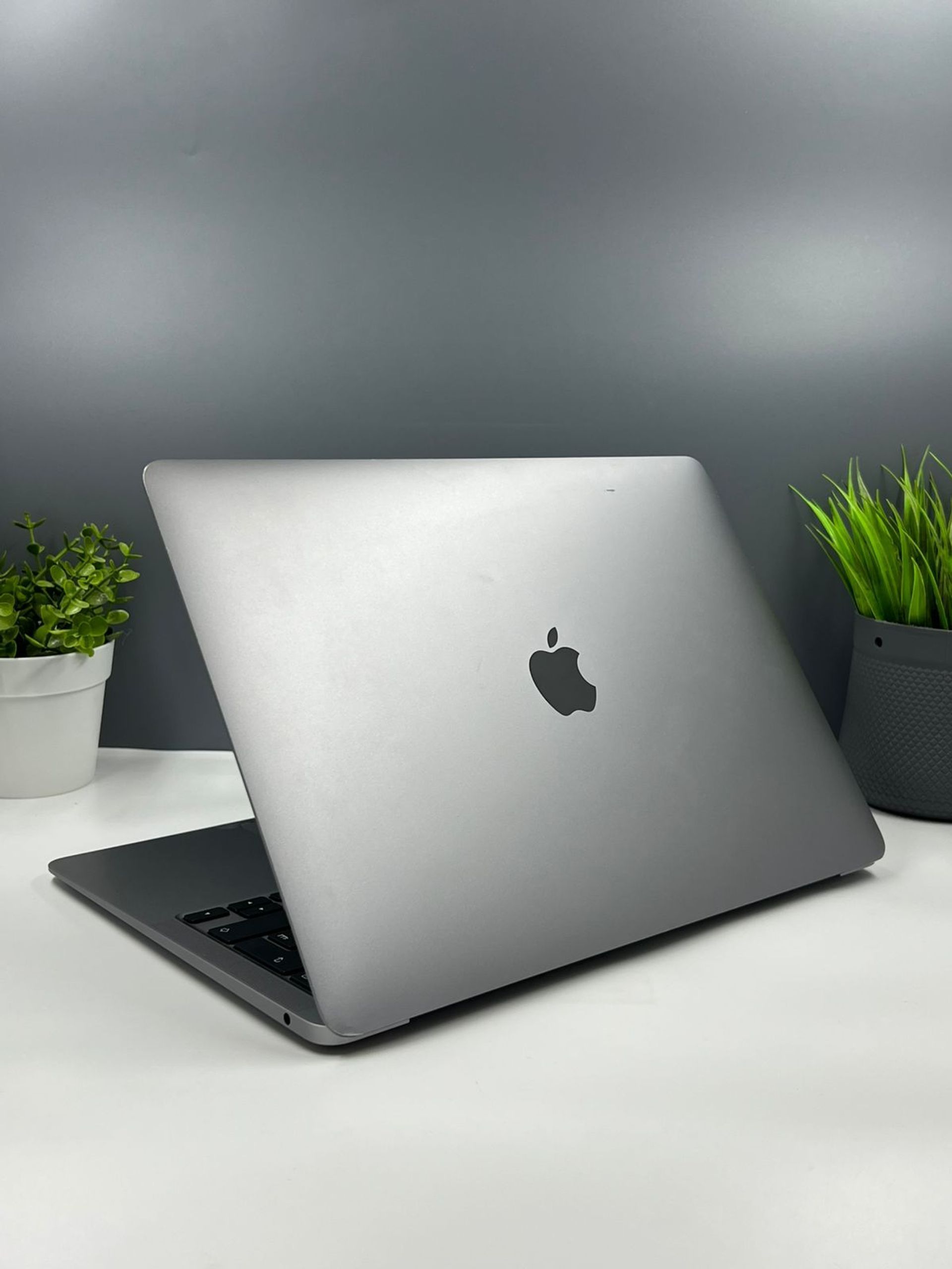 Ноутбук Apple macbook air 11 intel i5  Intel Core i3 13-поколение  ядер 8 GB 256 GB 13 дюймов