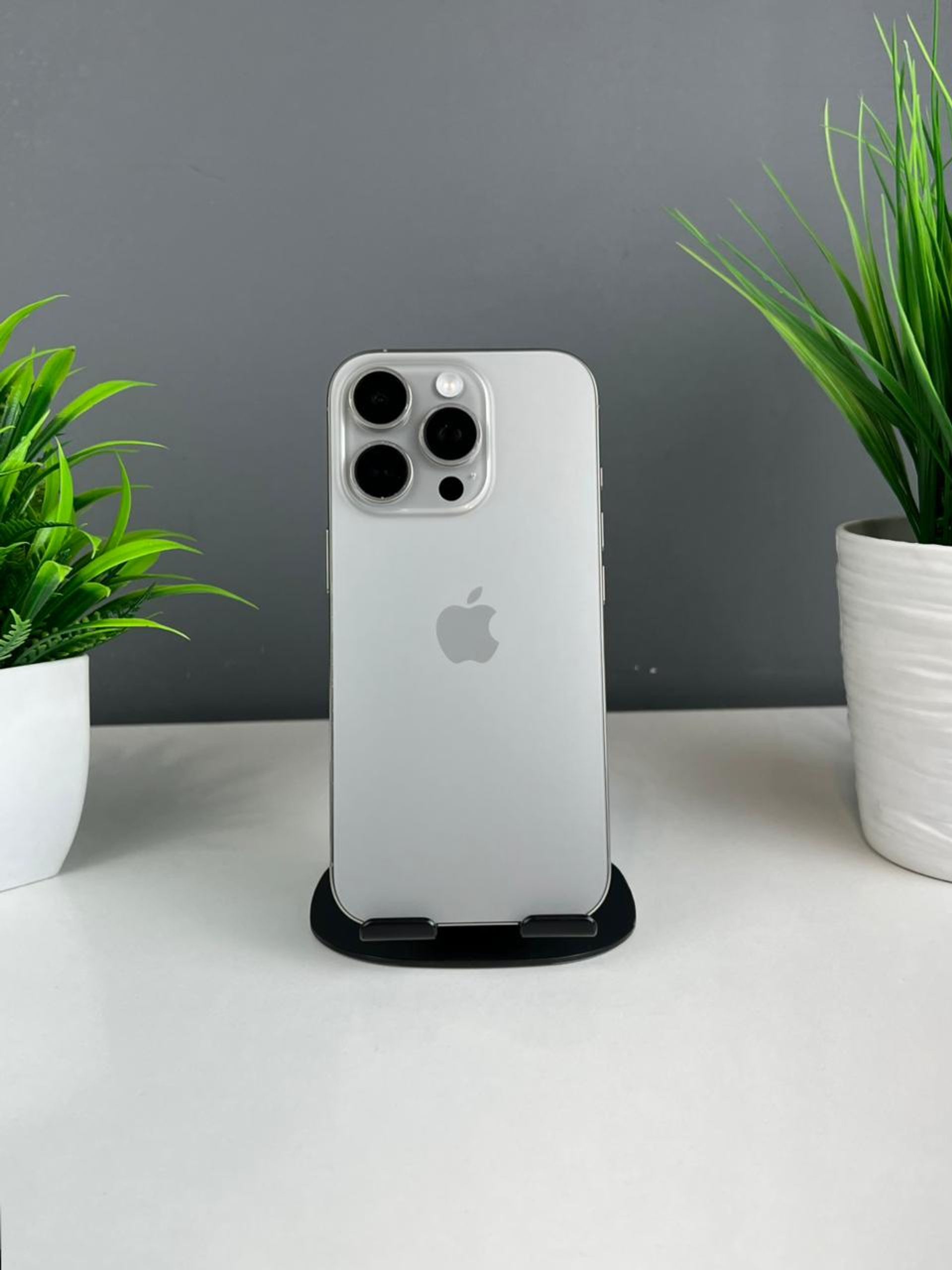 Apple iPhone 16 Pro 1024Gb