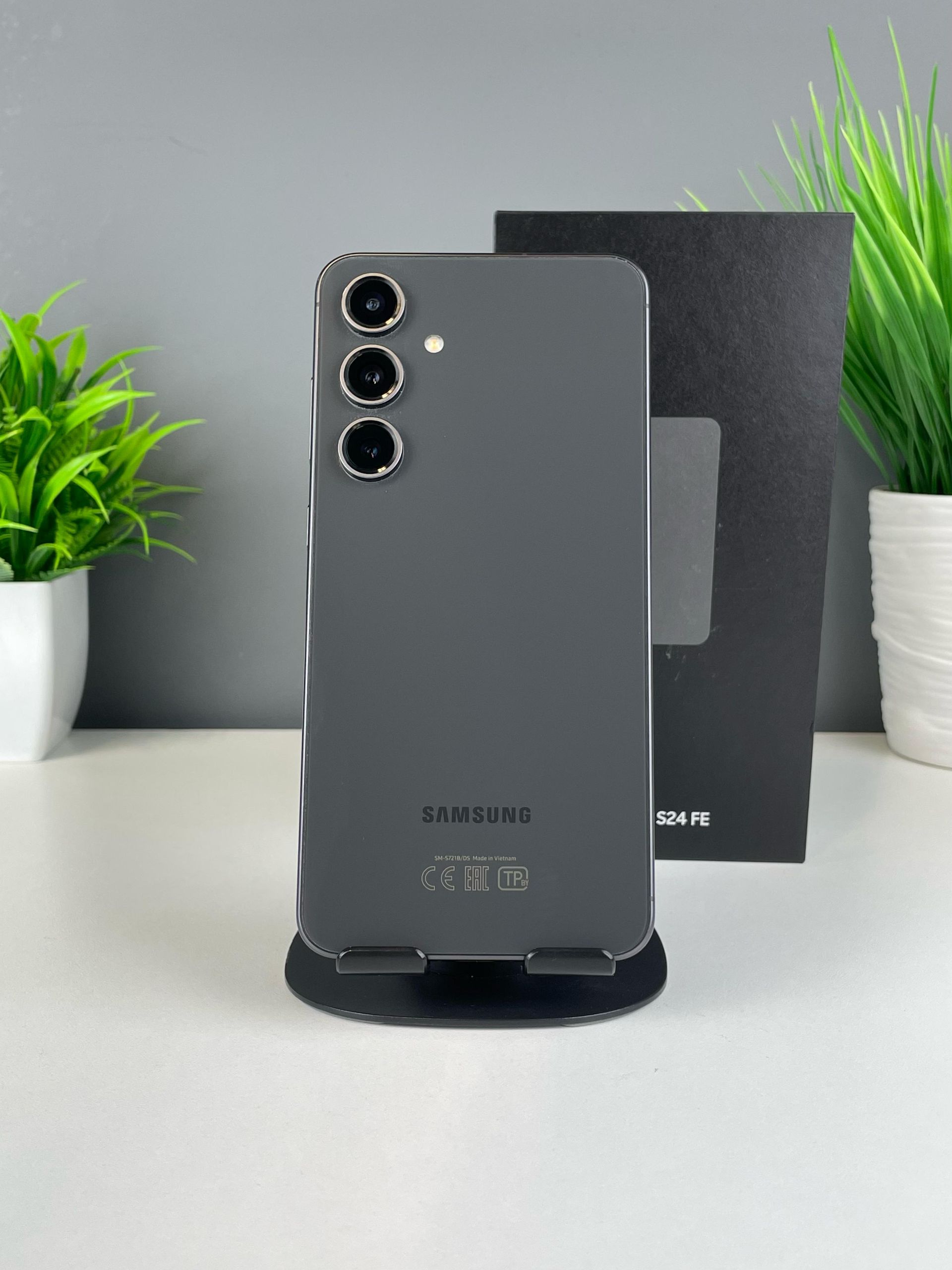 Samsung Galaxy S24 FE 128GB - фото_0