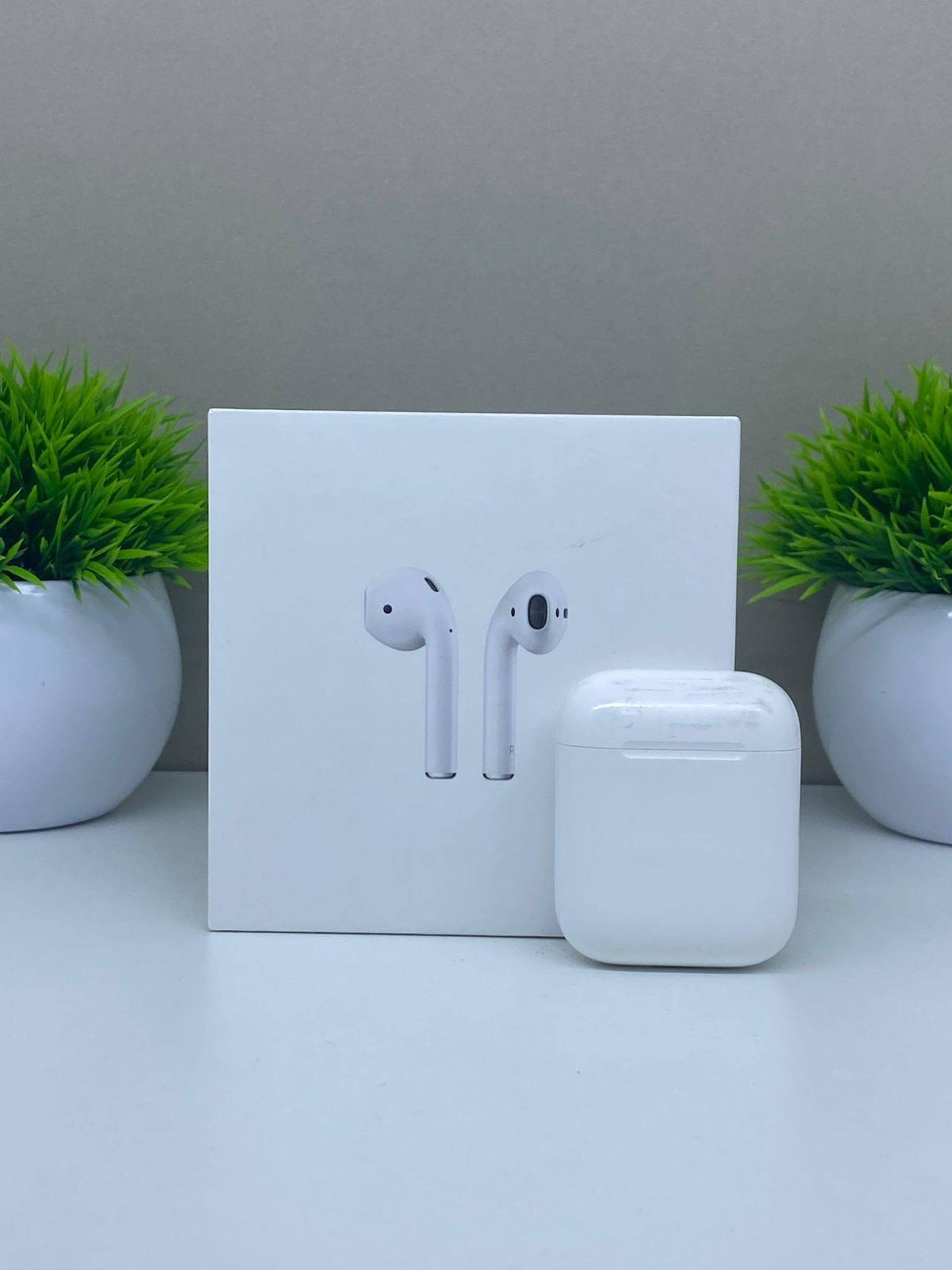 Apple AirPods 2 series