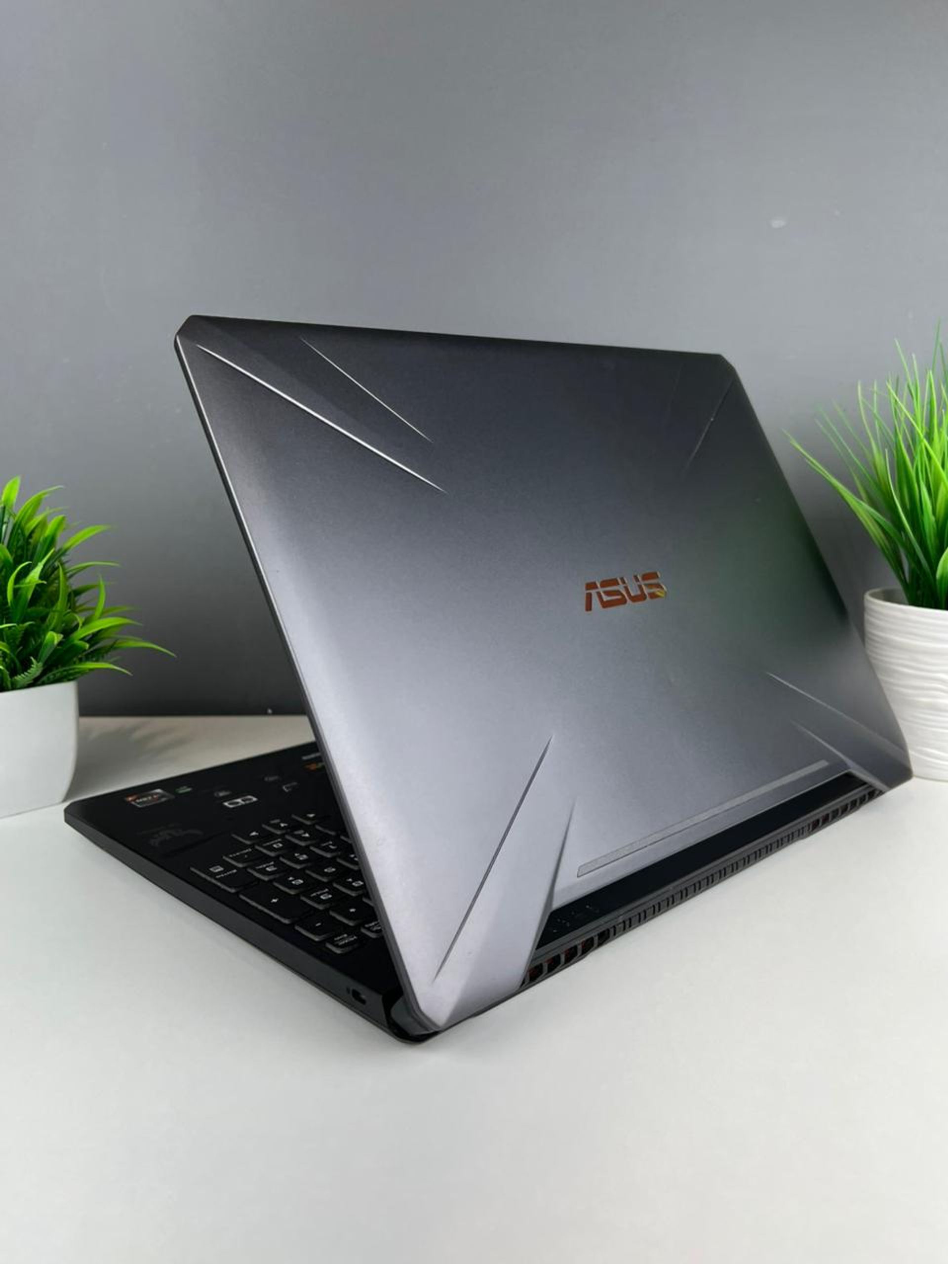 Asus Ryzen 7 (3-е поколение) 2019 (8 ядер / 16 потоков)