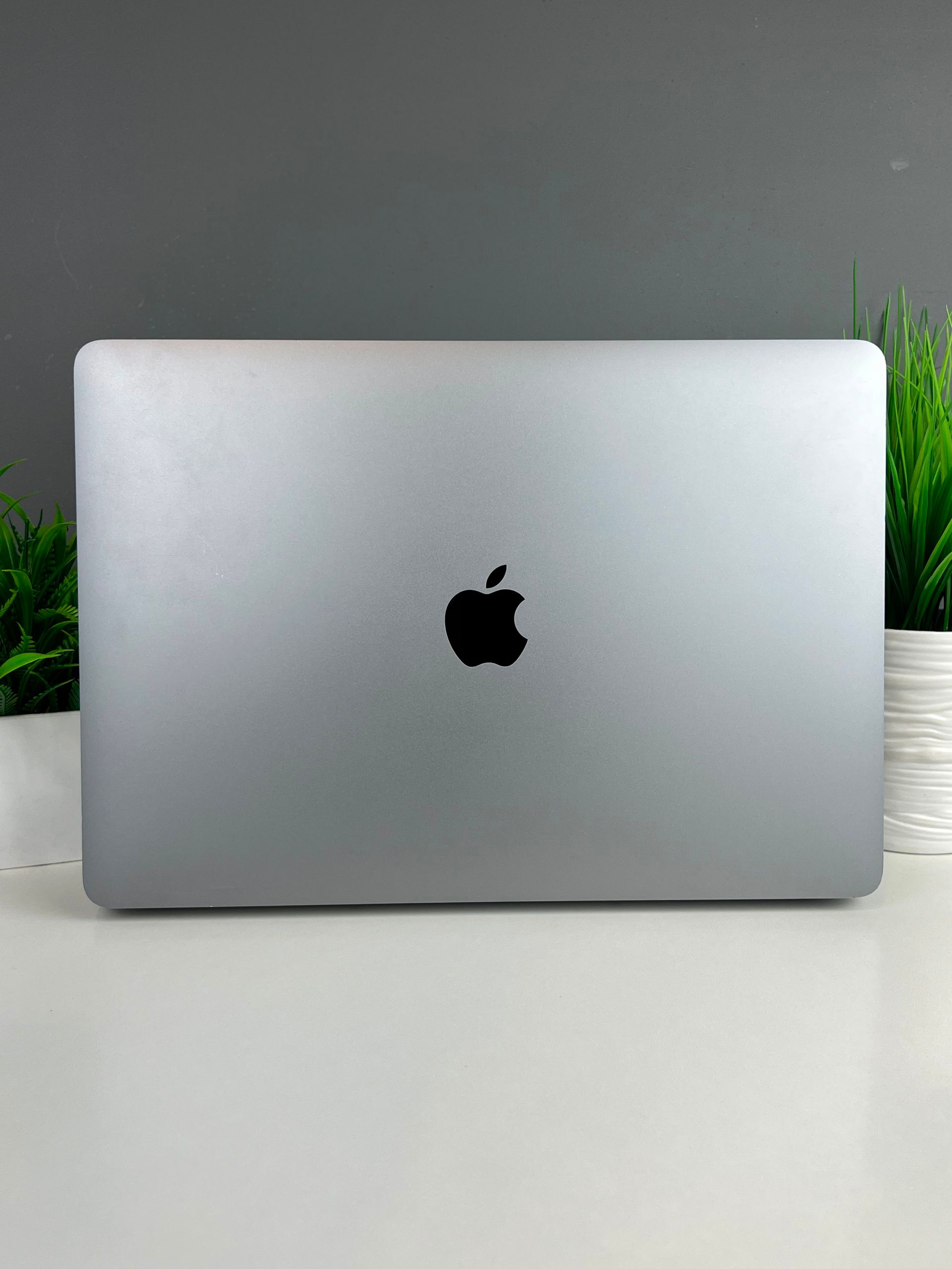 Ноутбук Apple MacBook Air Apple M1 ядер 8 GB 256 GB 13.3 дюймов