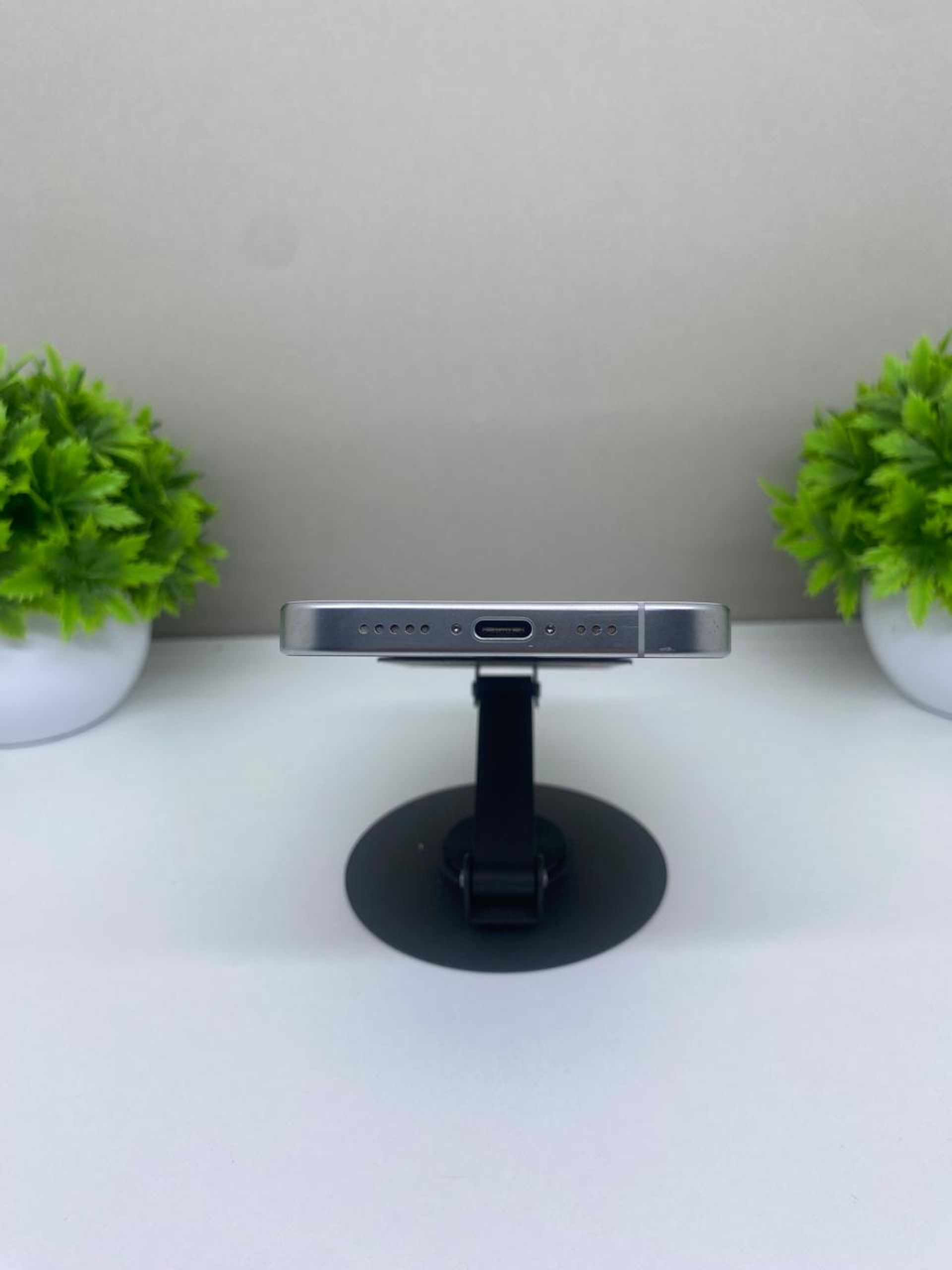 Apple iPhone 16 Pro 256GB, White Titanium