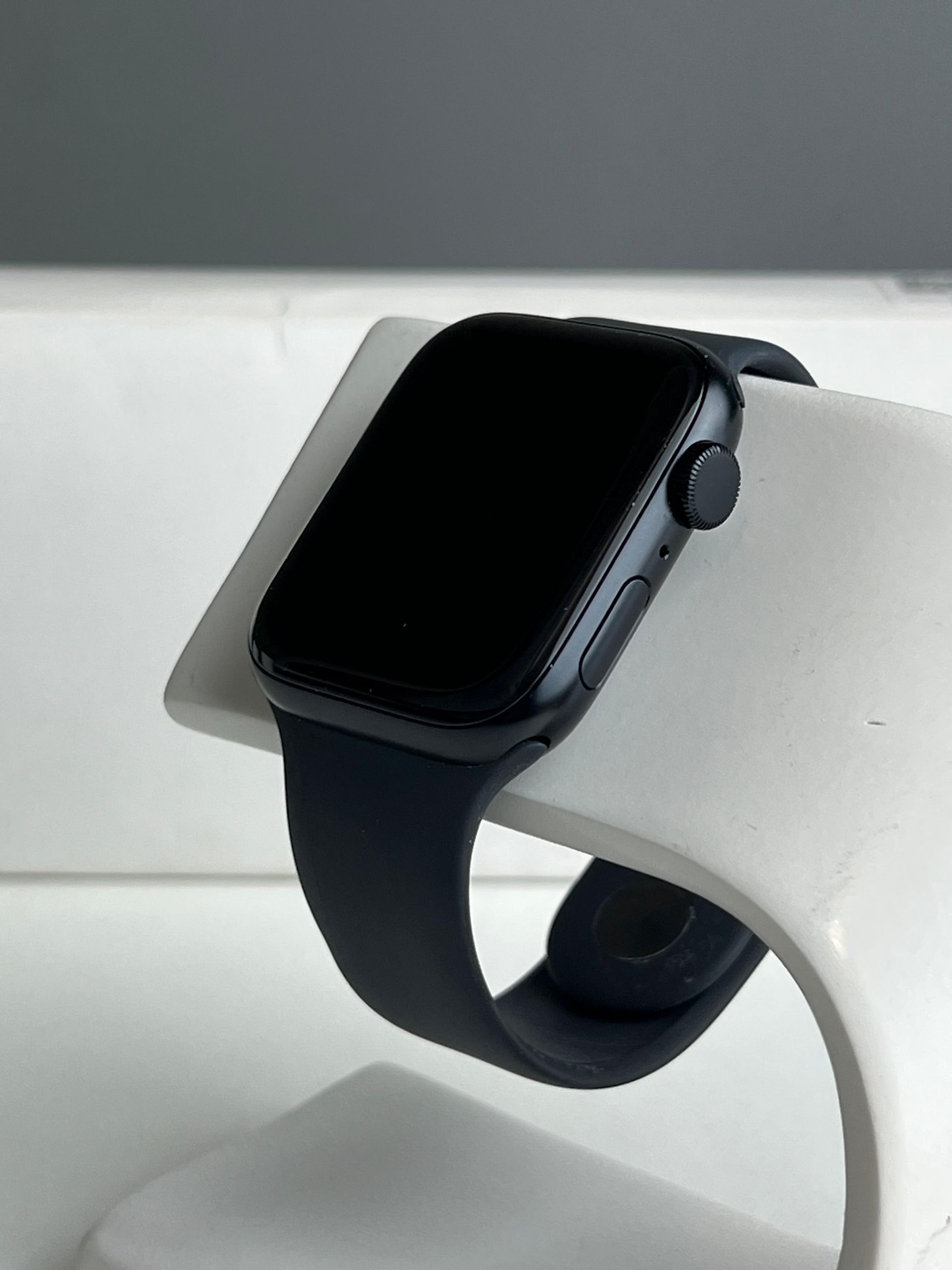 Apple Series SE 44 мм (2е поколение) 44