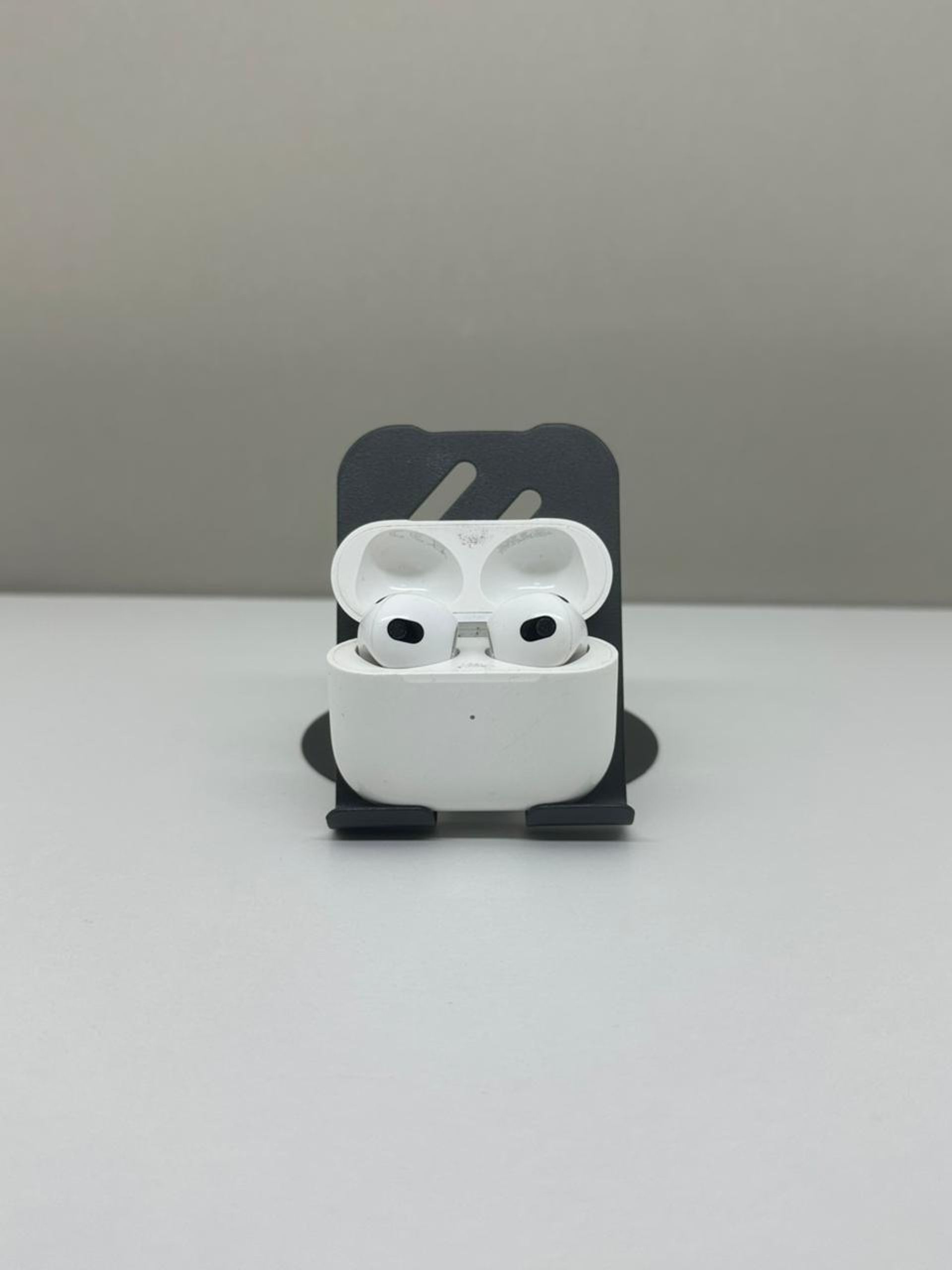 Apple AirPods 3 series
