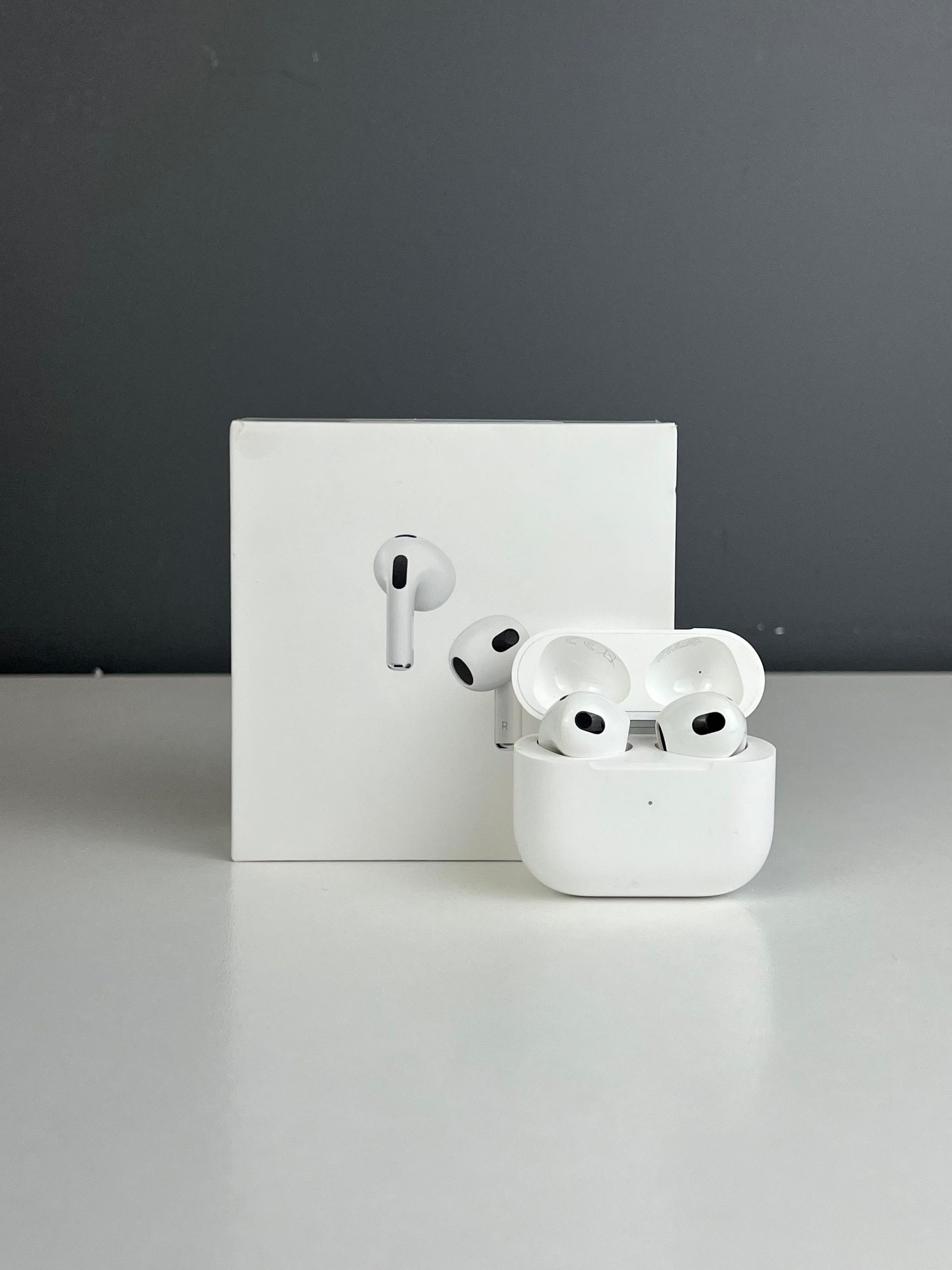 Apple AirPods 3 series