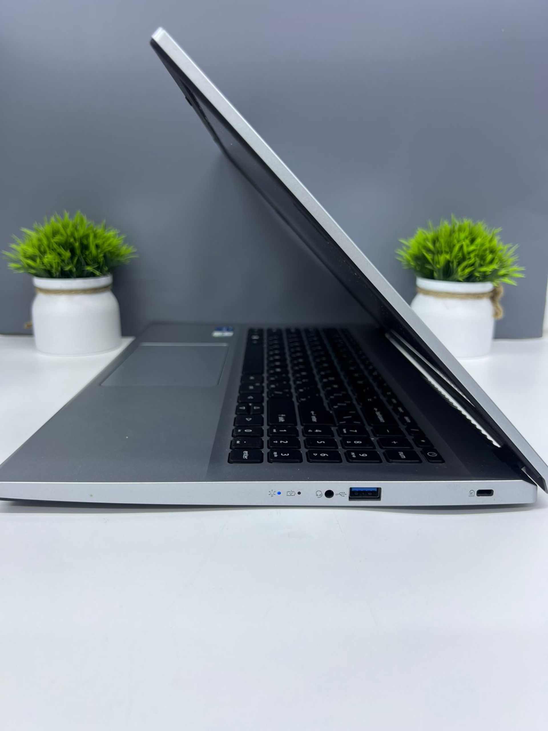 Acer Для работы и учебы 15 512 16 Серебристый