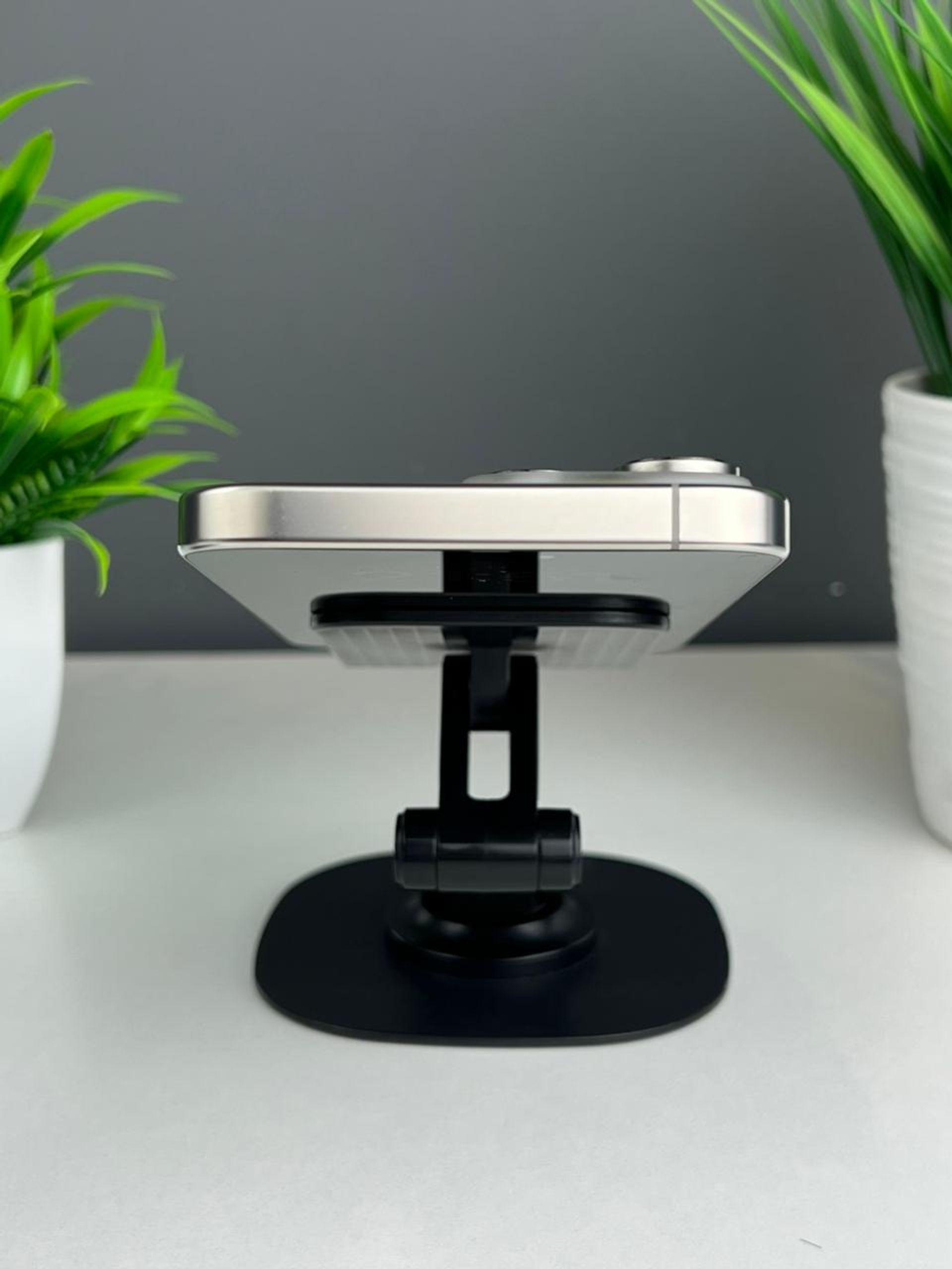 Apple iPhone 16 Pro Max 256GB - фото_3