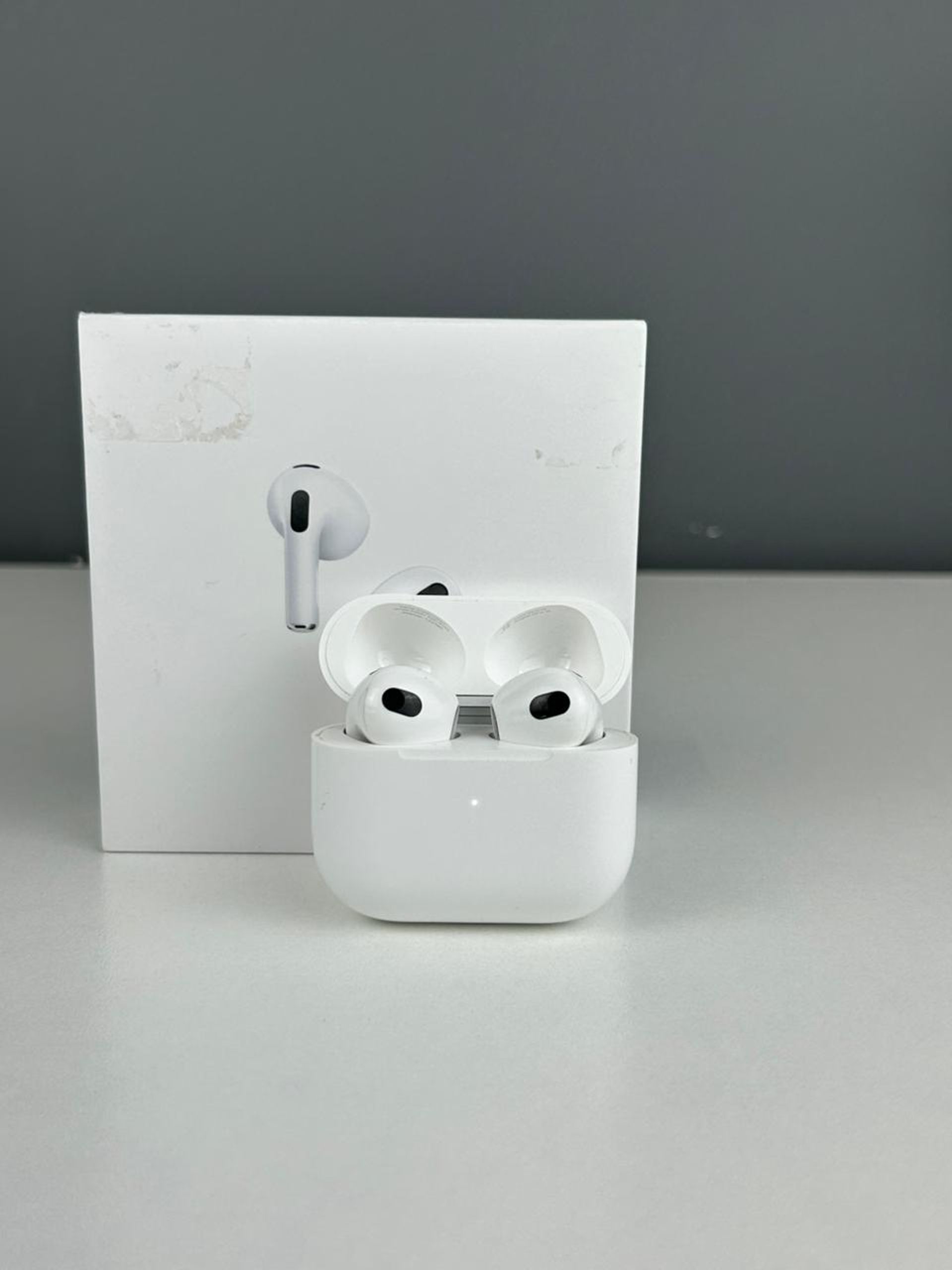 AirPods 3 series