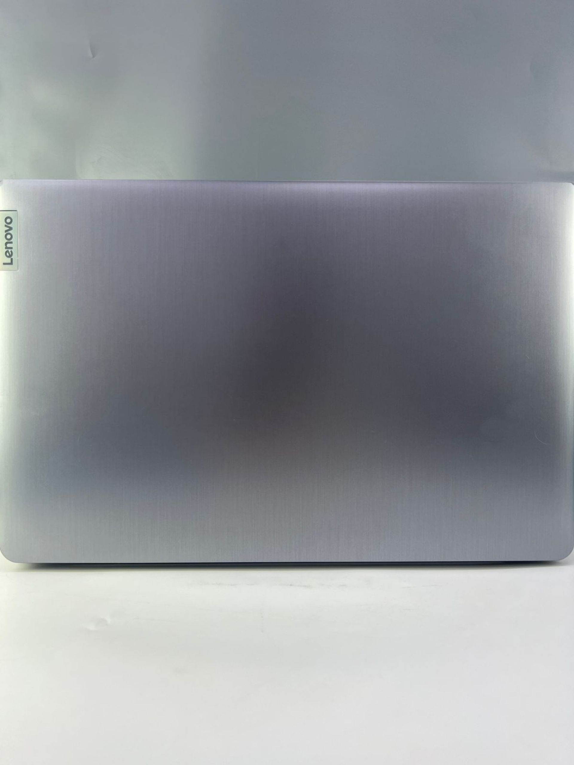 Ноутбук Lenovo core i3/12-пок  Intel Core i3  12-поколение  ядер 8 GB 500 GB