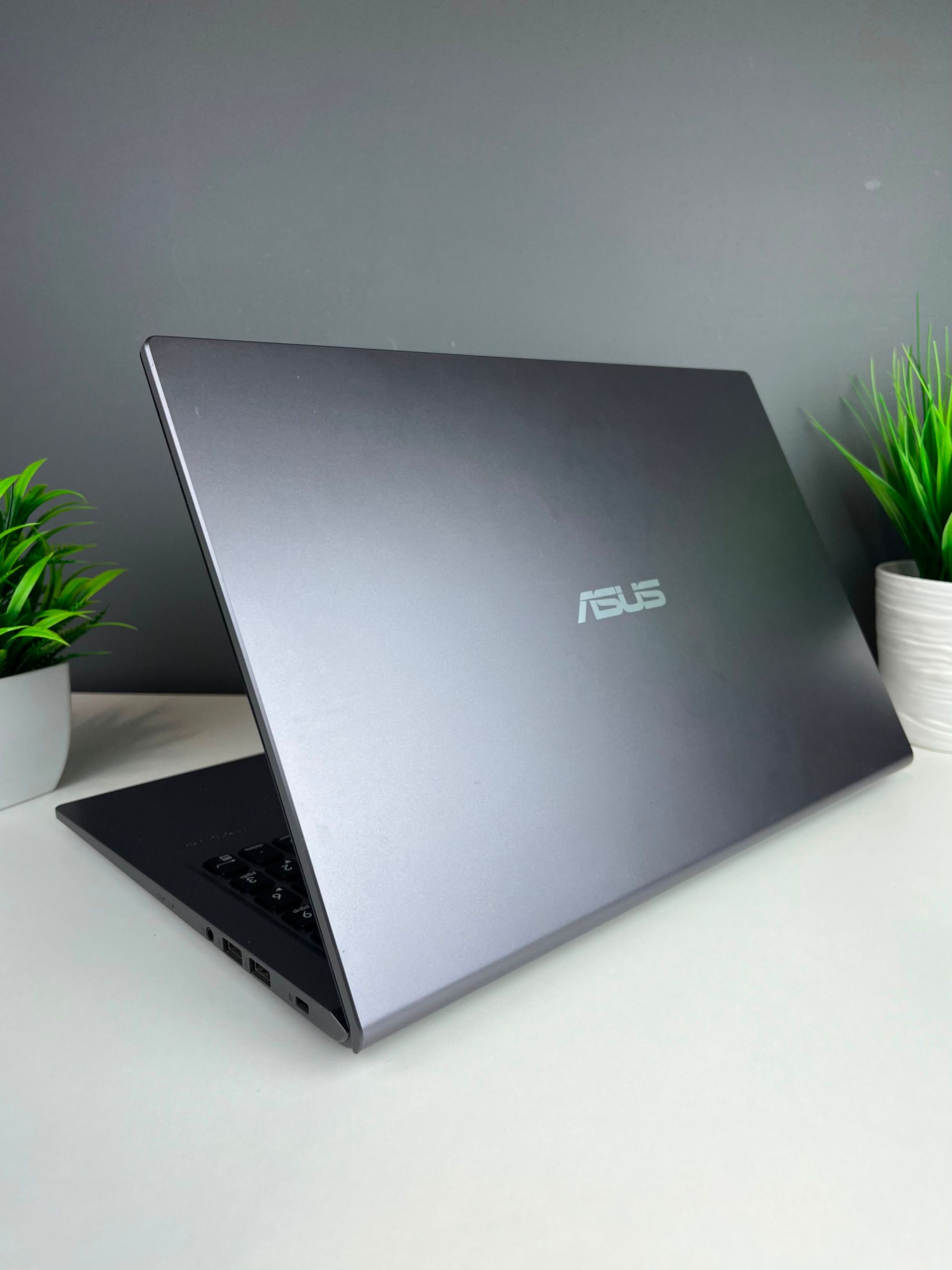Ноутбук Asus Для работы и учебы  Intel Core i3  11-поколение  ядер 8 GB 256 GB 14 дюймов