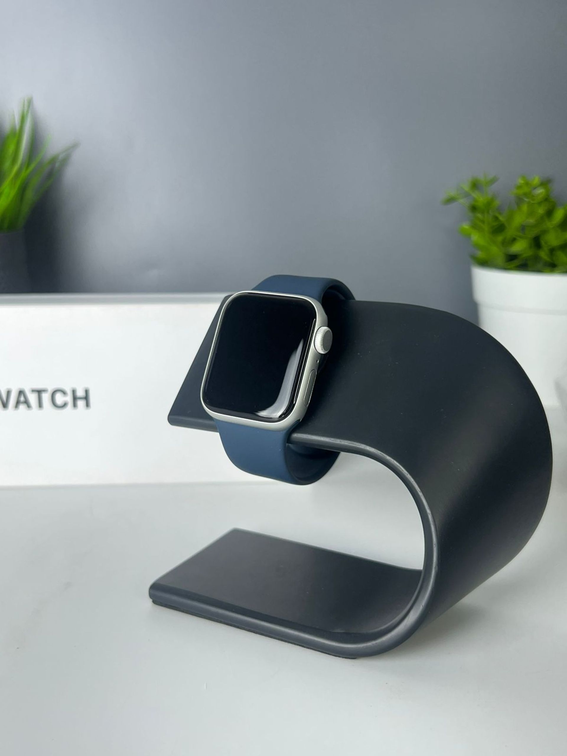 Apple Watch SE 40 мм (2е поколение)