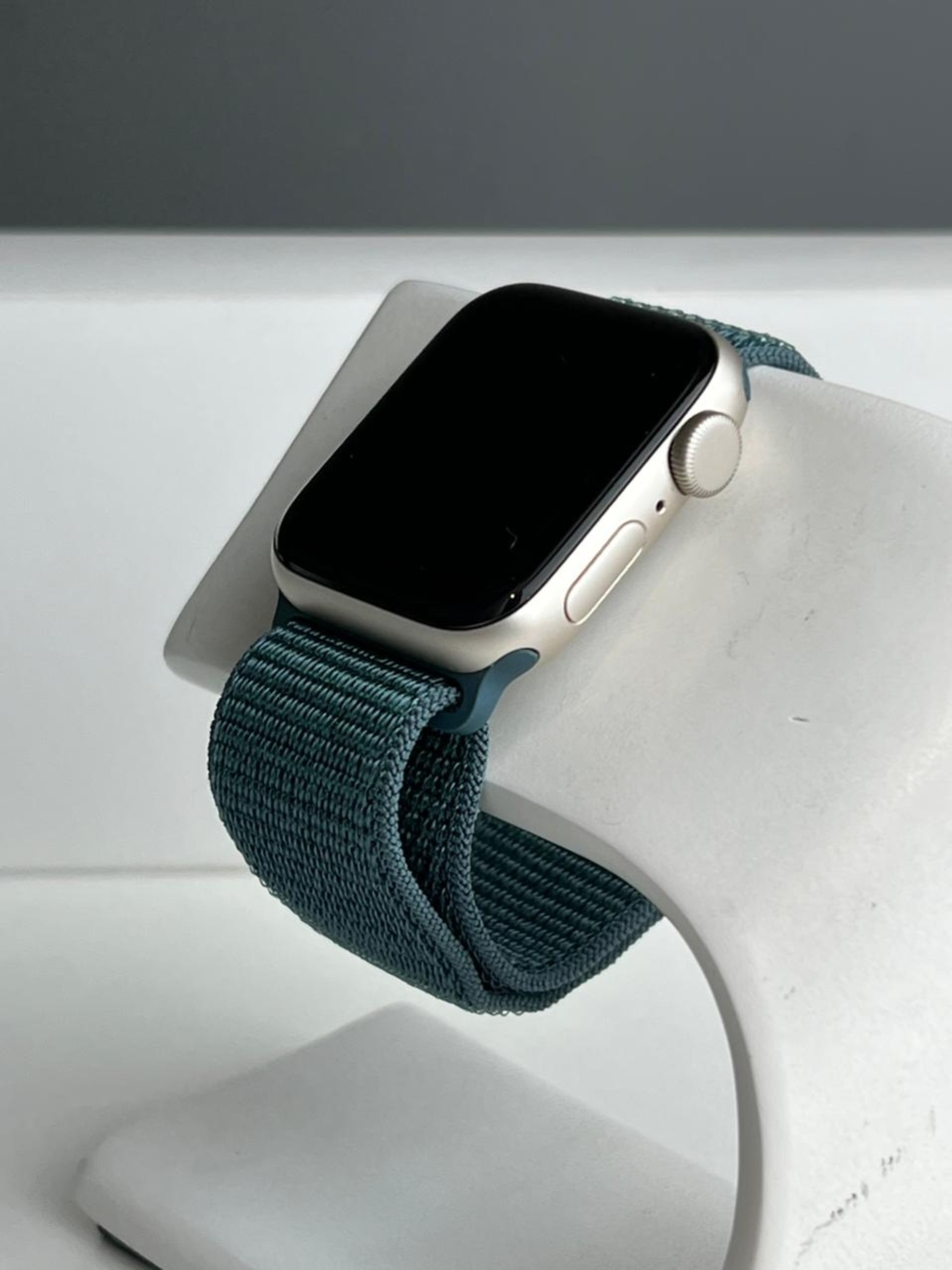 Apple Watch SE 40 мм (2е поколение)