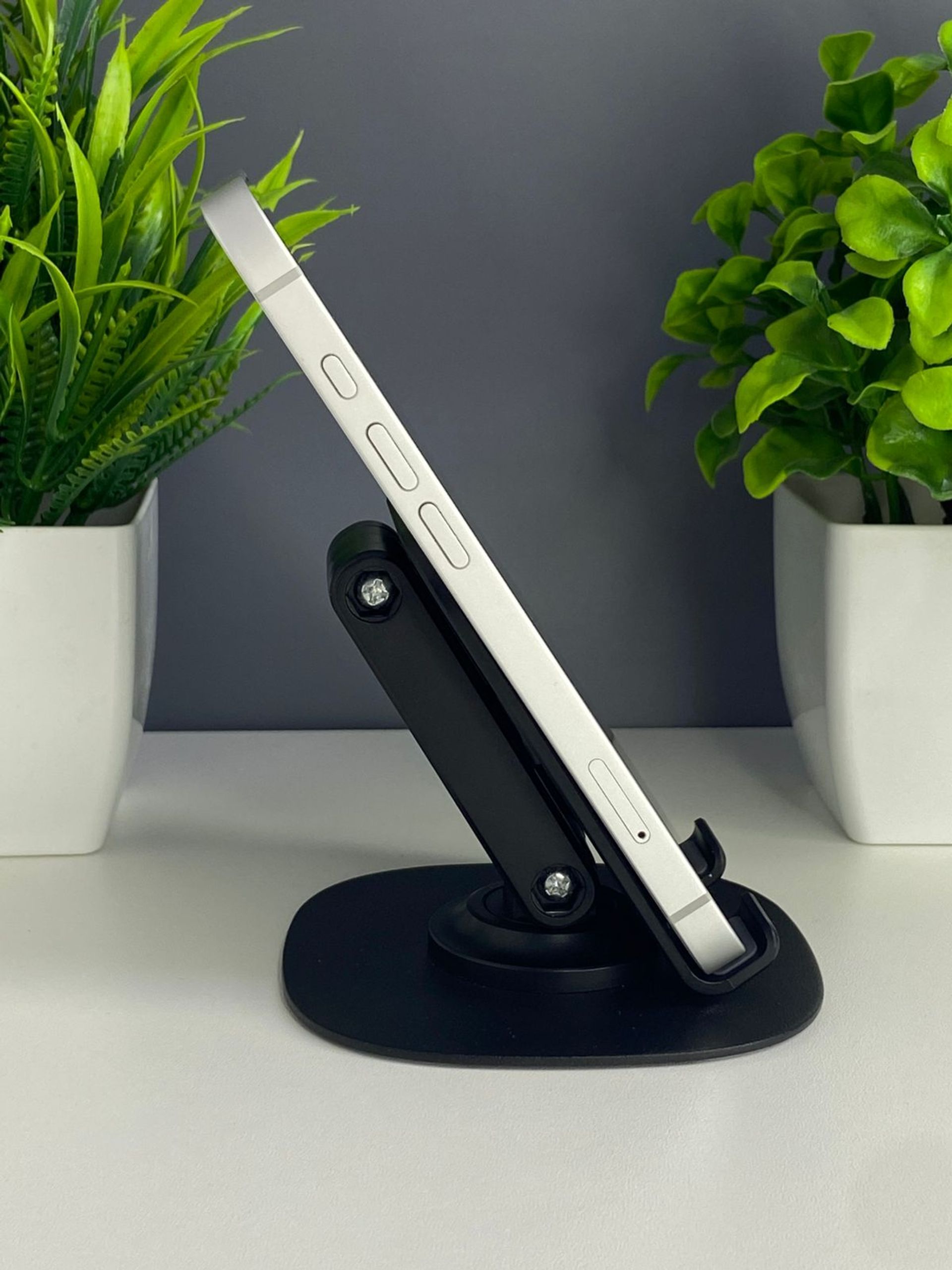 Apple iPhone 16e 128GB