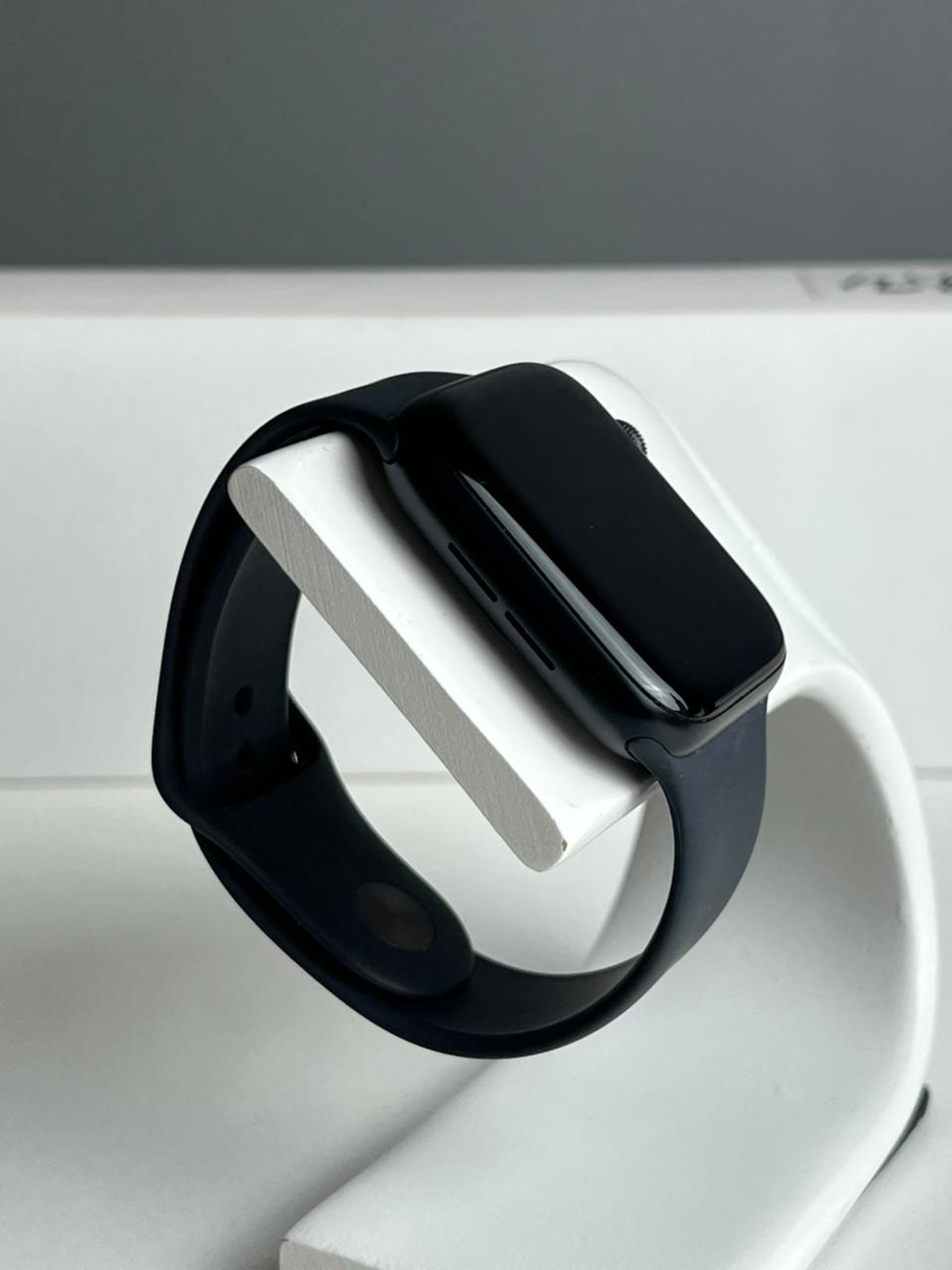 Apple Watch SE 44 мм (2е поколение