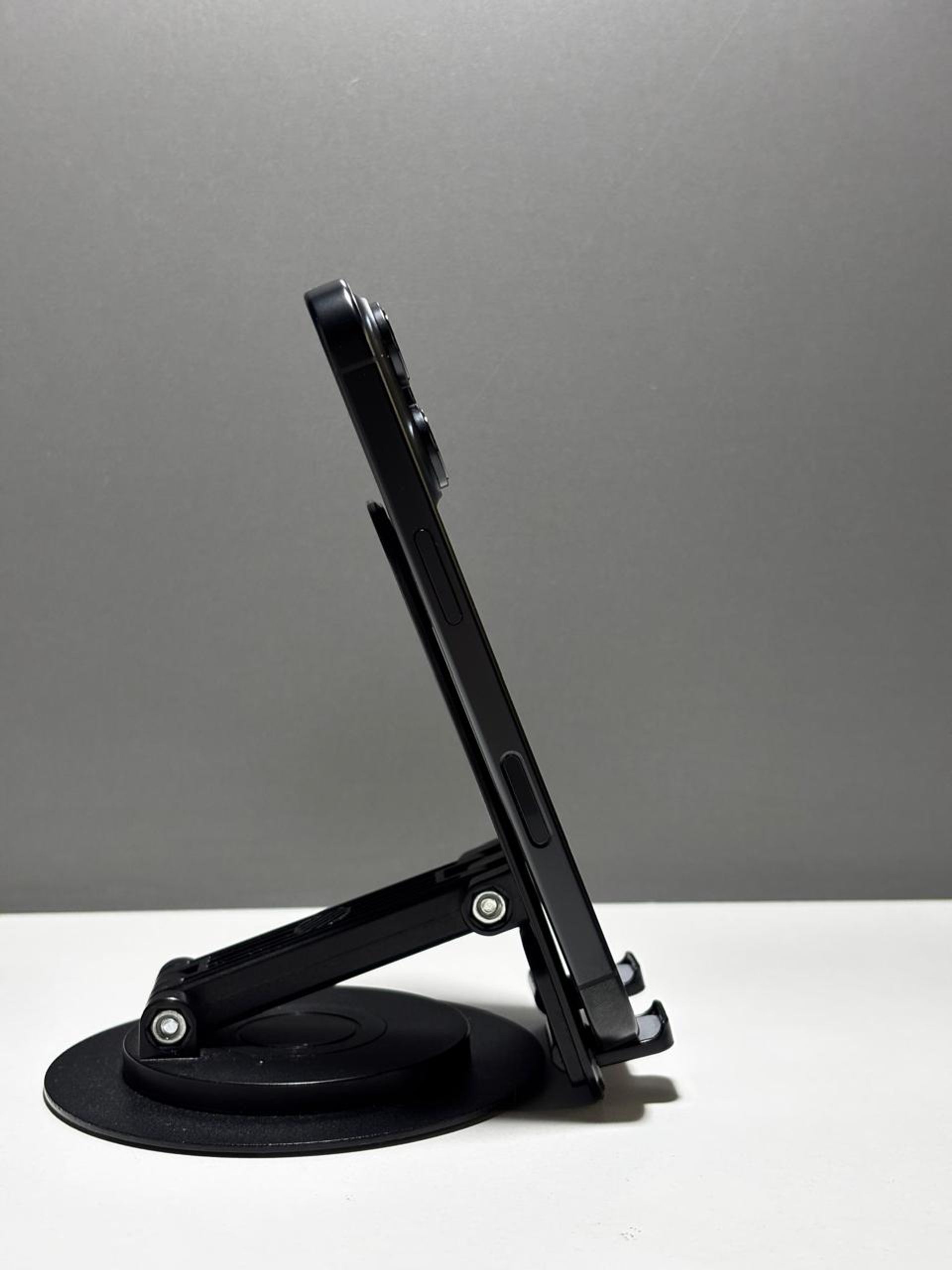 Apple iPhone 16 Pro 256GB - фото_2