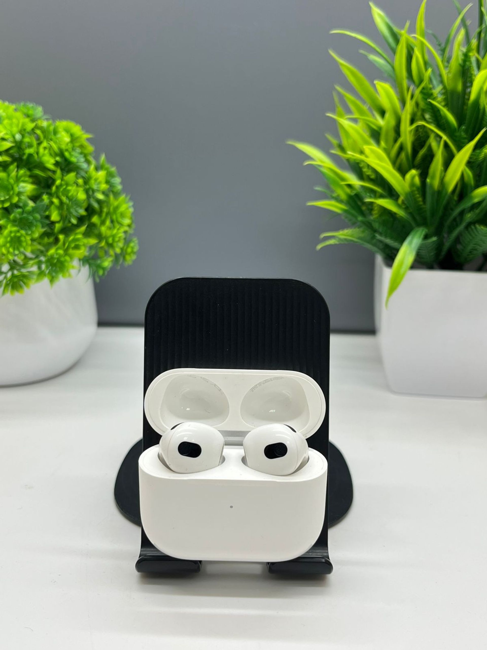 Apple AirPods 3 series